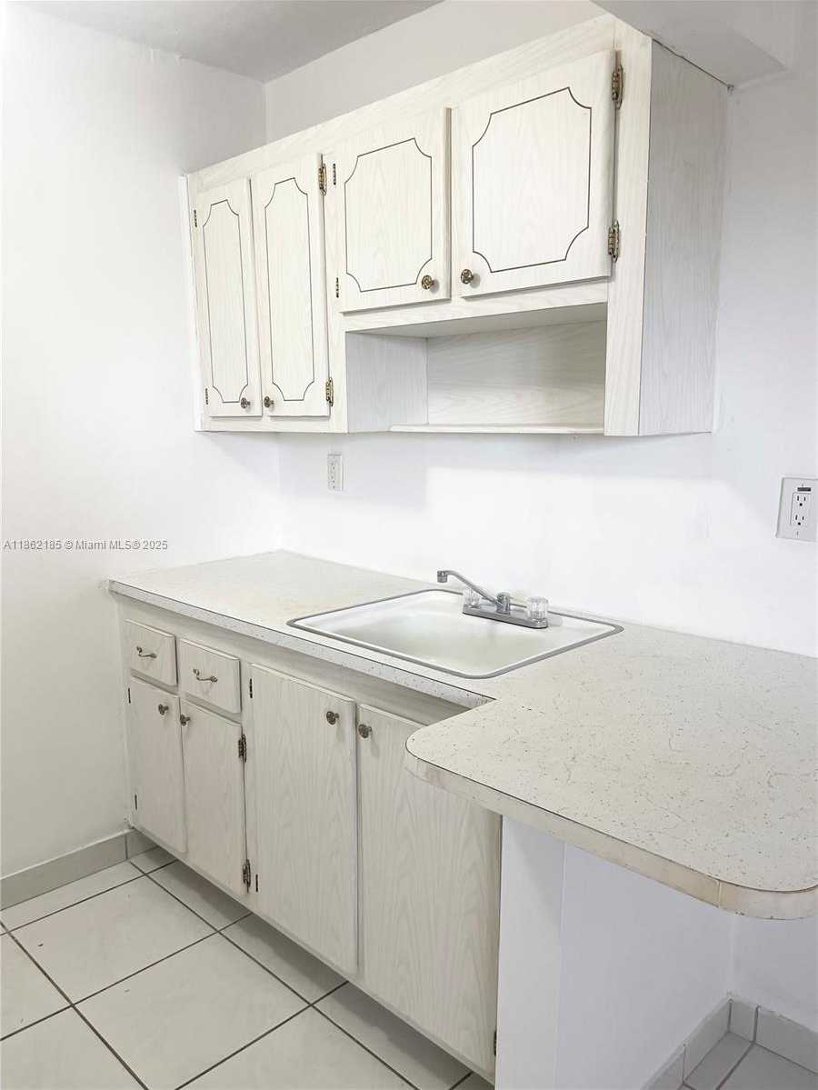 Small Image of 2145 PIERCE ST #421, Hollywood Number 25