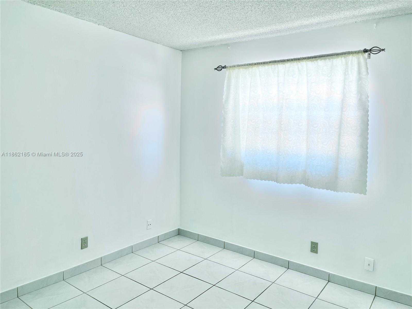 Small Image of 2145 PIERCE ST #421, Hollywood Number 33