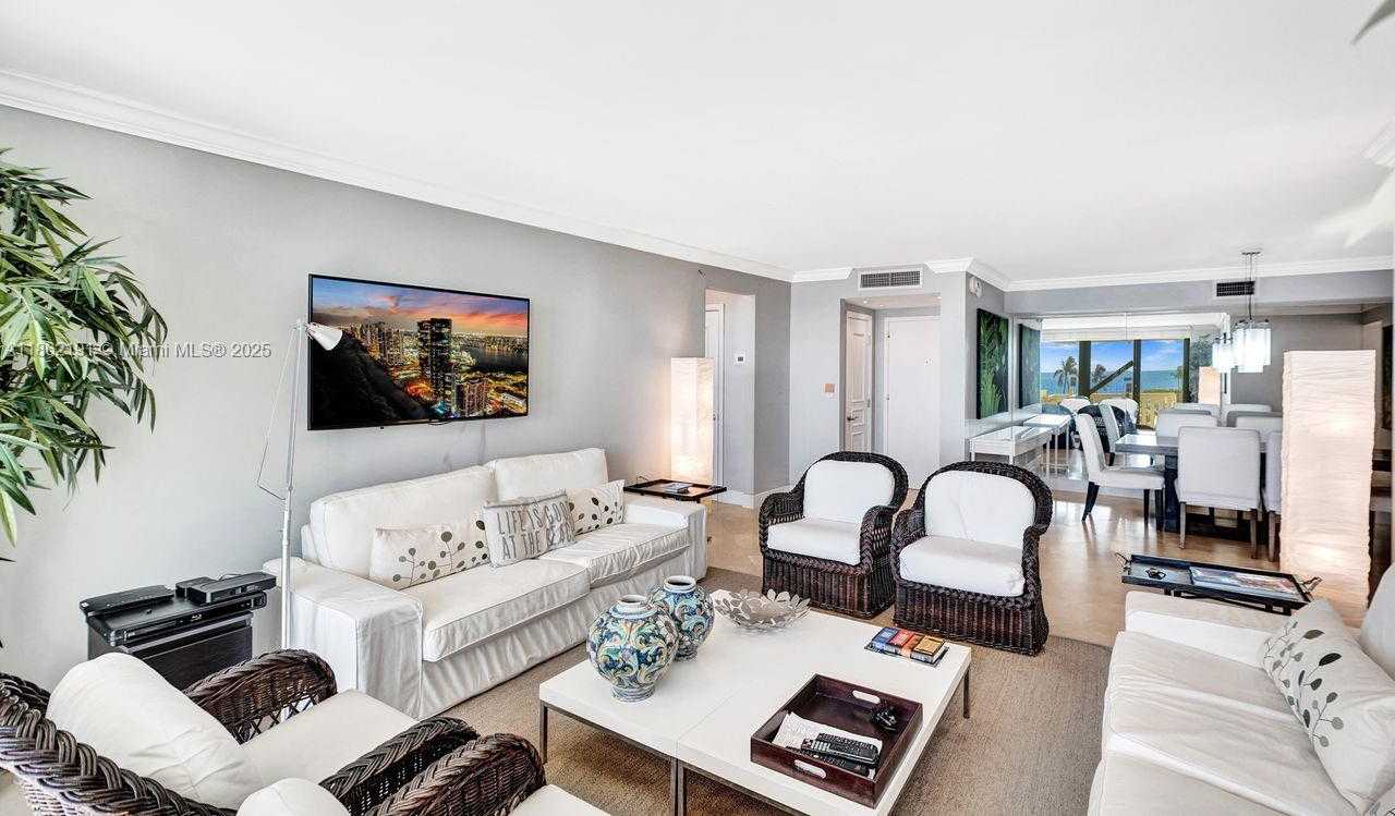 Small Image of 1111 CRANDON BLVD #A203, Key Biscayne Number 10