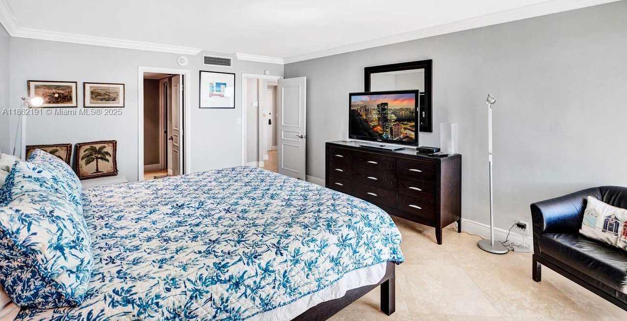 Small Image of 1111 CRANDON BLVD #A203, Key Biscayne Number 23