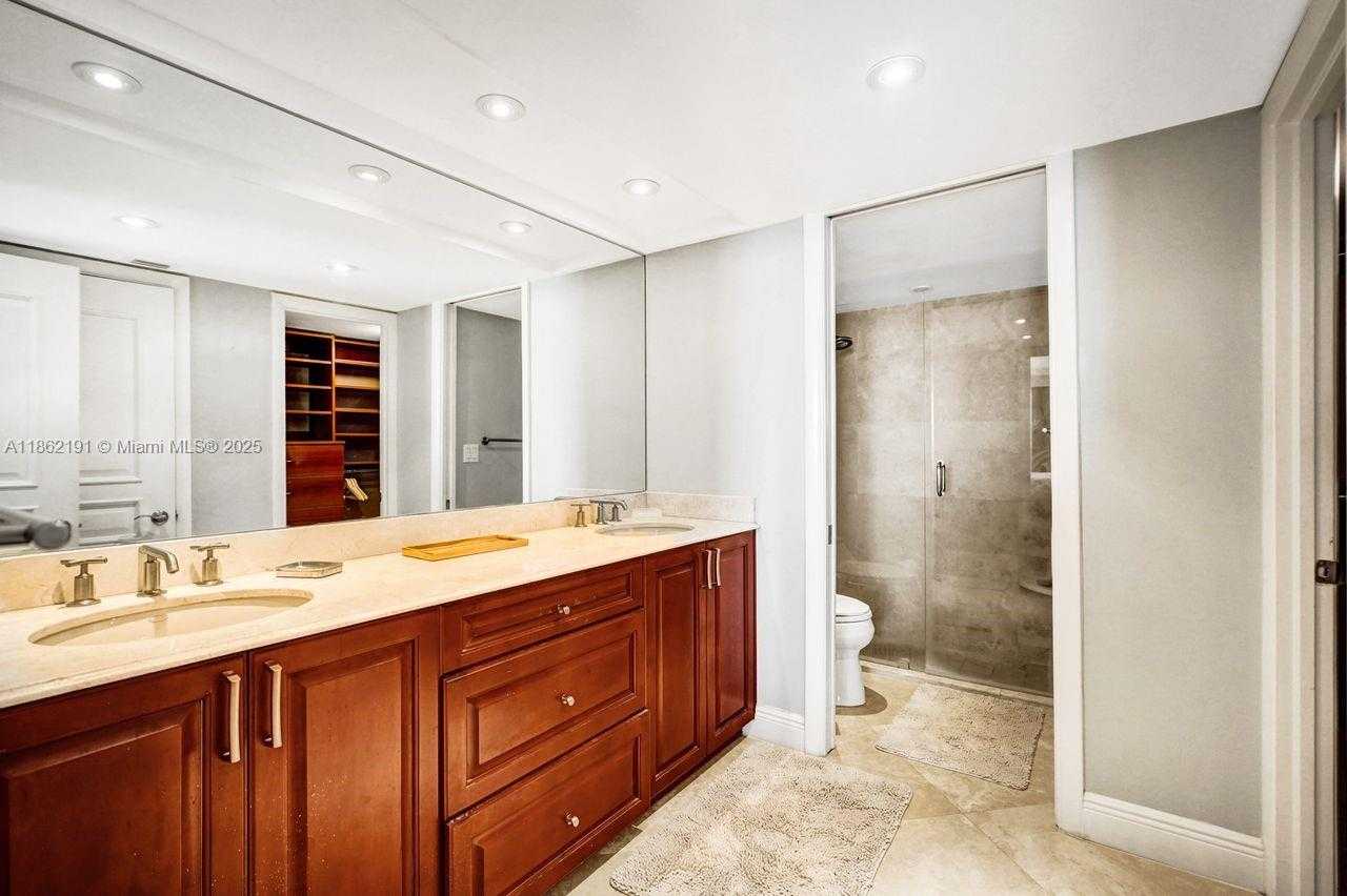 Small Image of 1111 CRANDON BLVD #A203, Key Biscayne Number 25