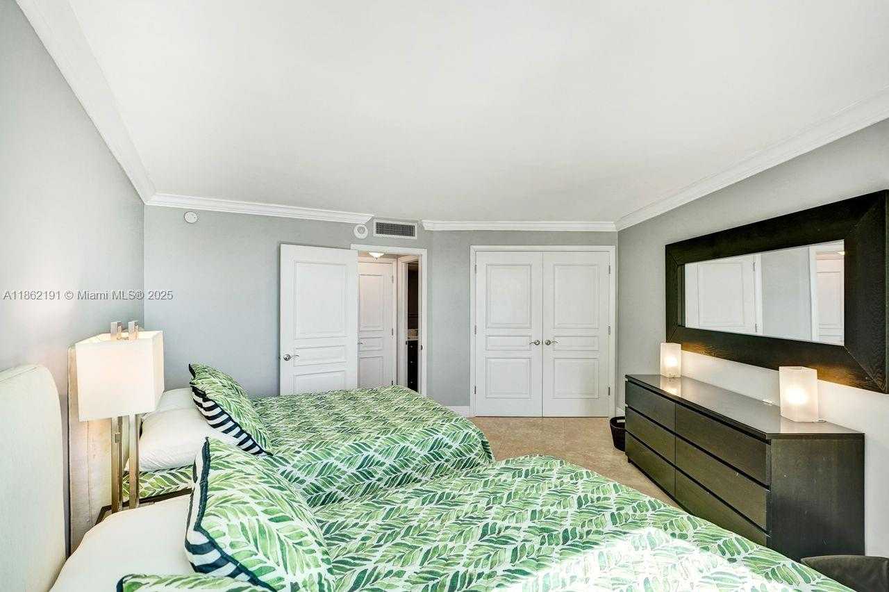 Small Image of 1111 CRANDON BLVD #A203, Key Biscayne Number 31