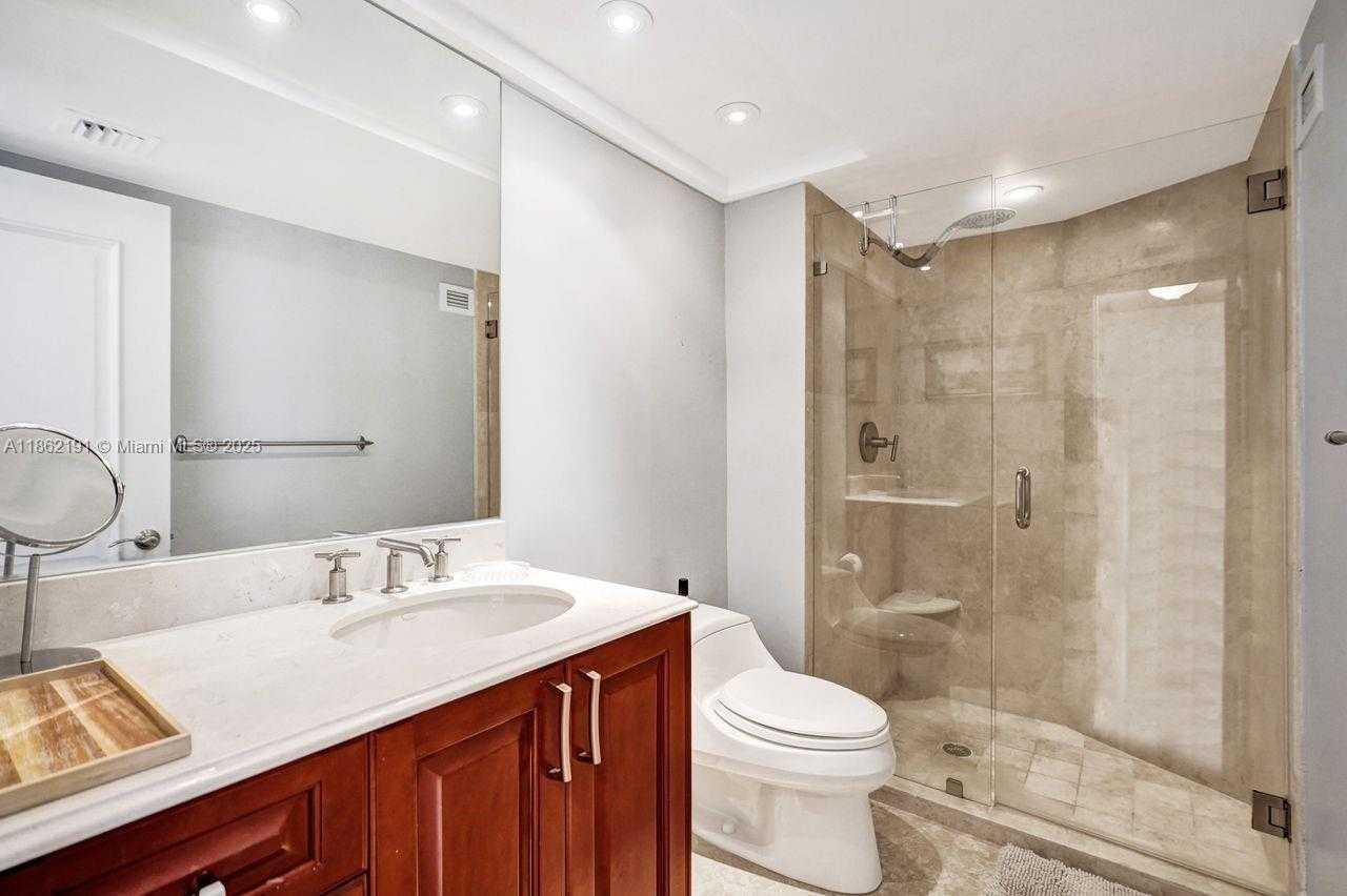 Small Image of 1111 CRANDON BLVD #A203, Key Biscayne Number 32