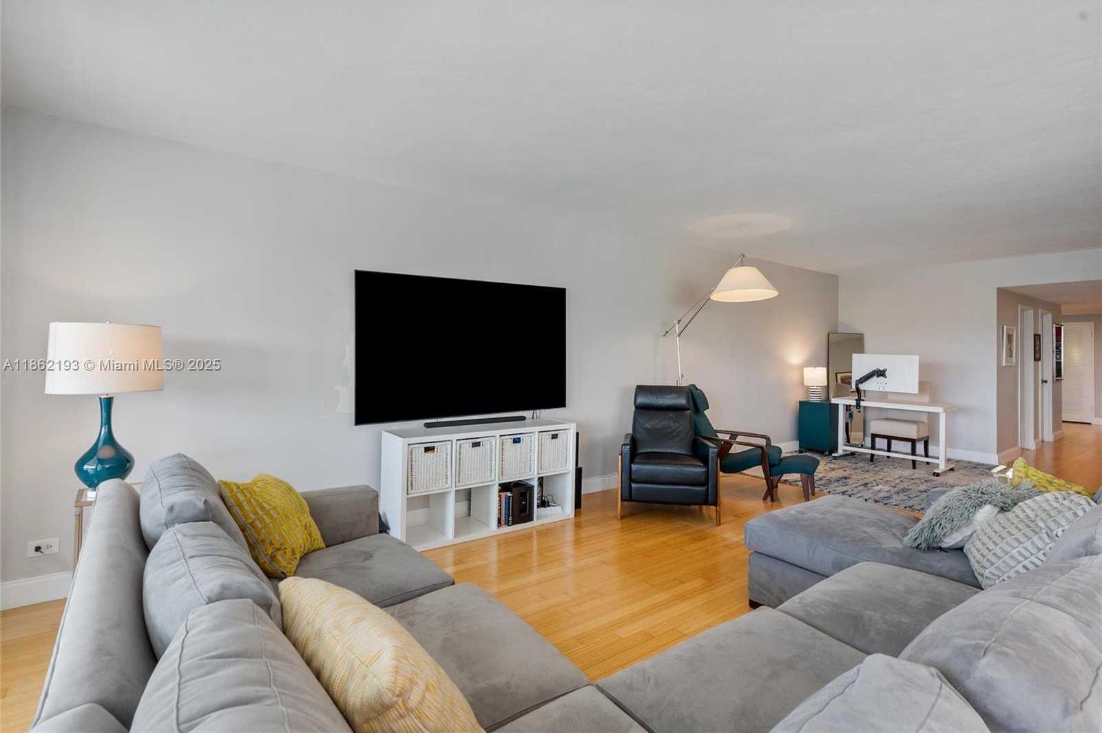 Small Image of 10180 WEST BAY HARBOR DR #3A, Bay Harbor Islands Number 6