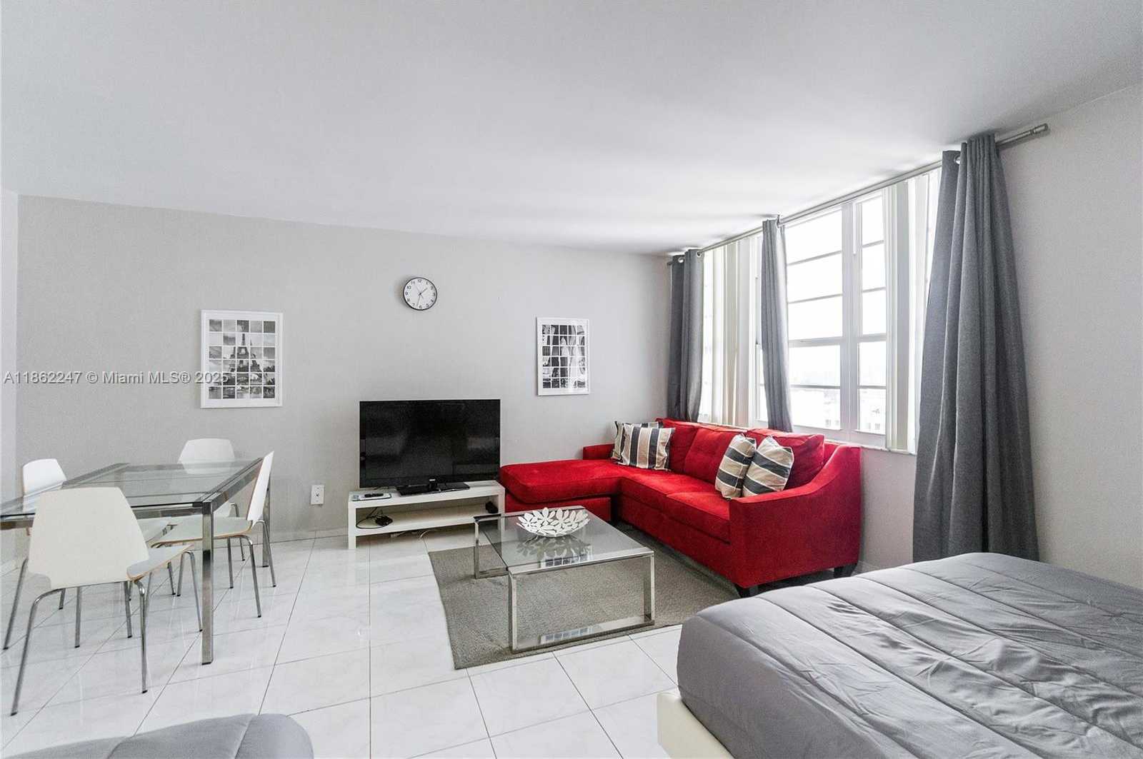 Small Image of 100 LINCOLN RD #1616, Miami Beach Number 3
