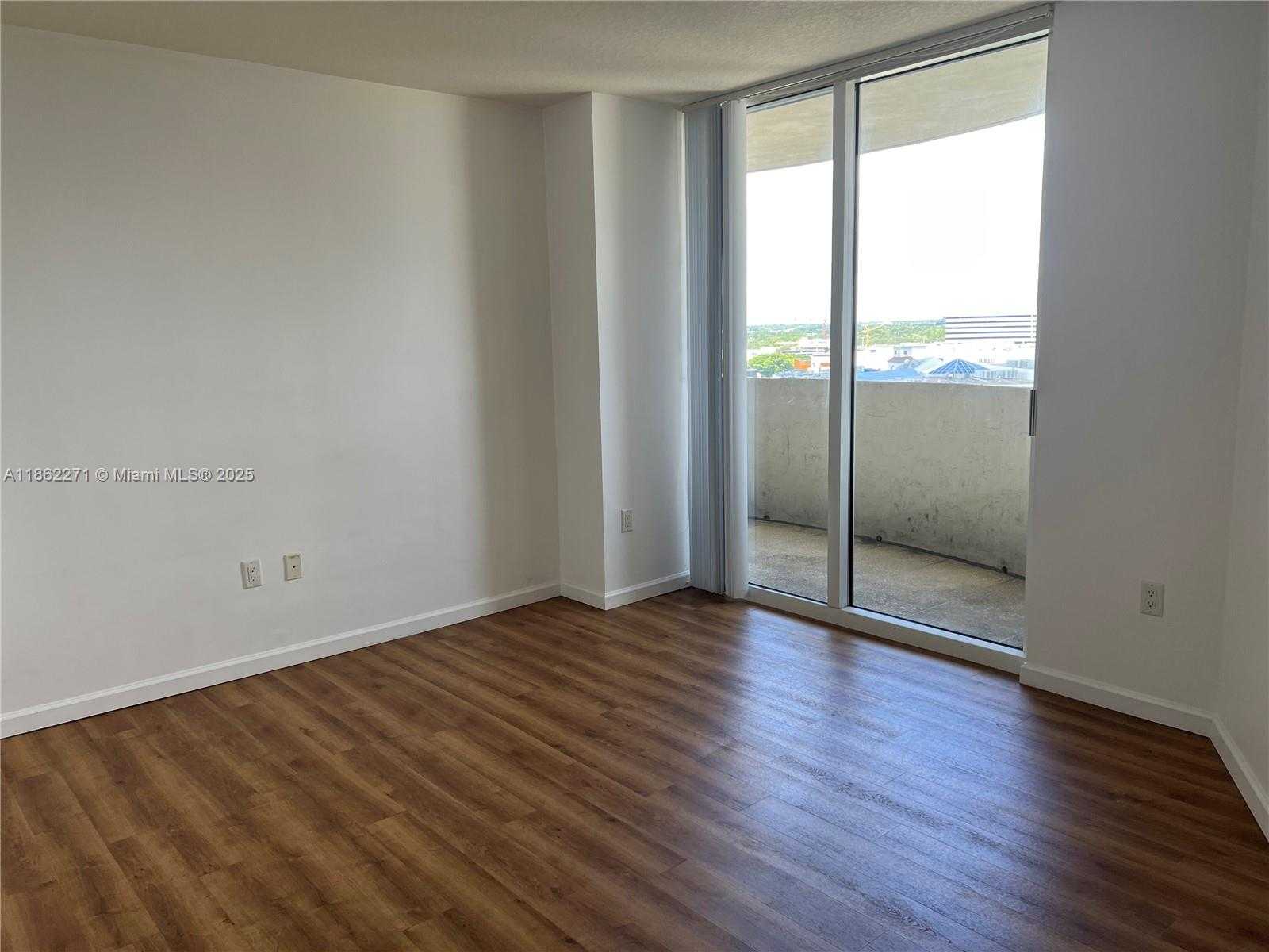 Small Image of 19501 WEST COUNTRY CLUB DR #1411, Aventura Number 11