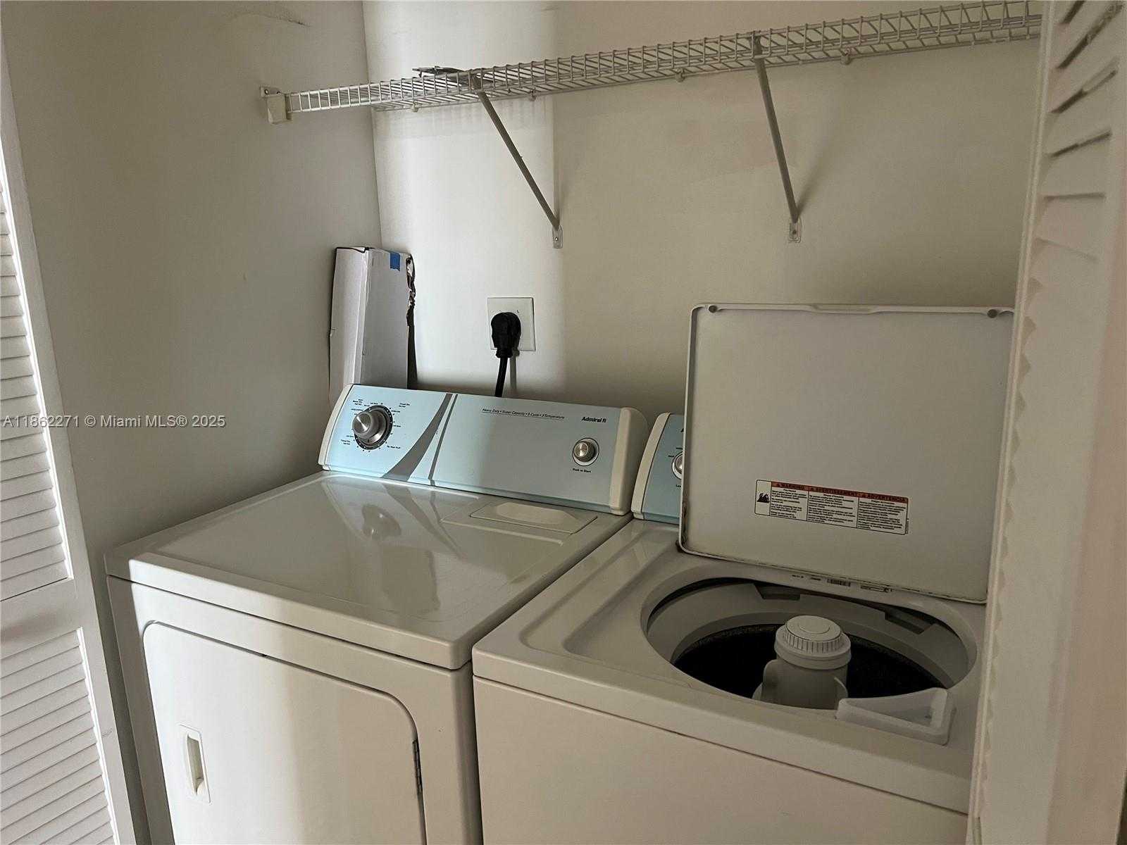 Small Image of 19501 WEST COUNTRY CLUB DR #1411, Aventura Number 12