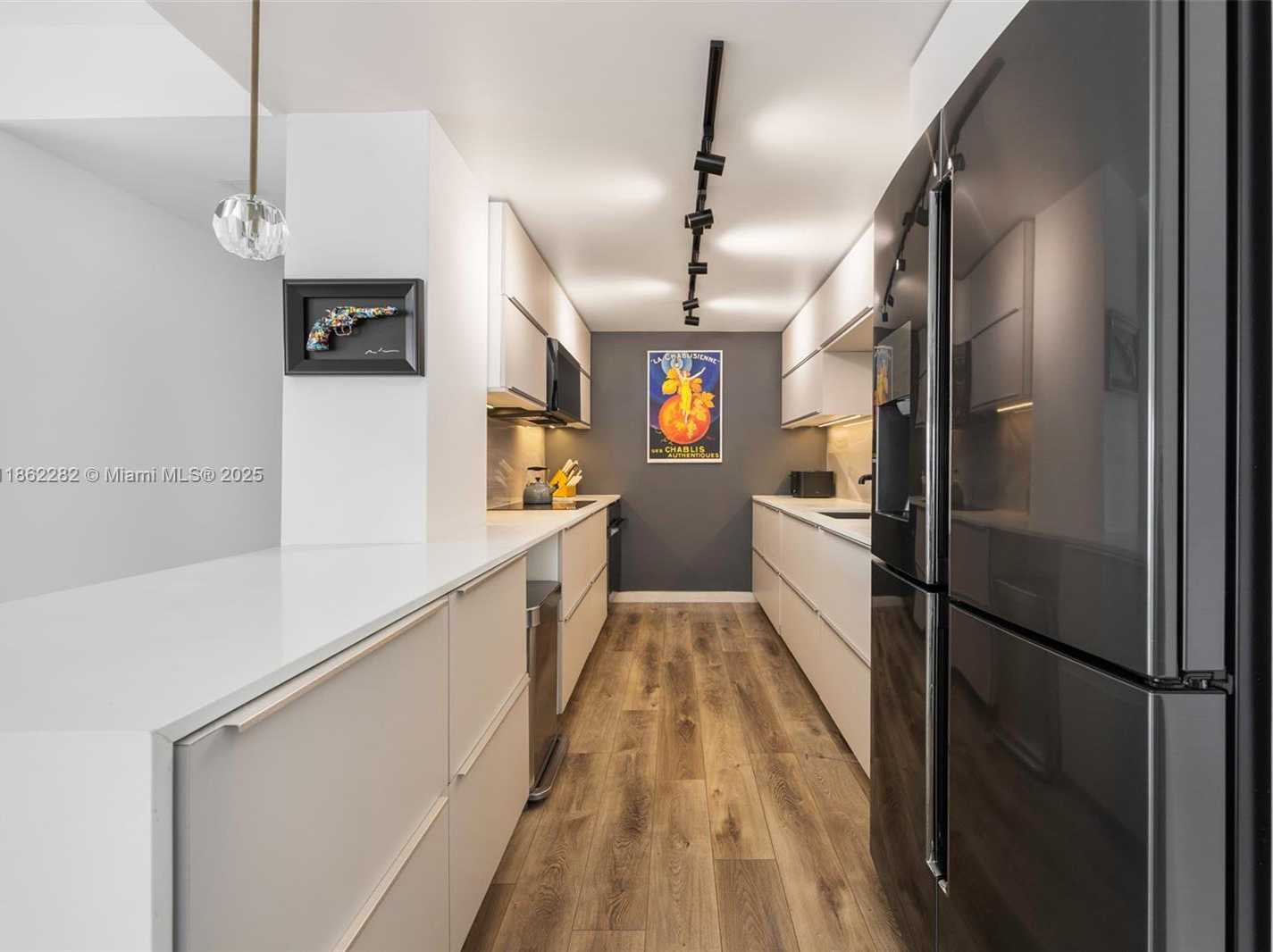 Small Image of 2451 BRICKELL AVE #21D, Miami Number 8