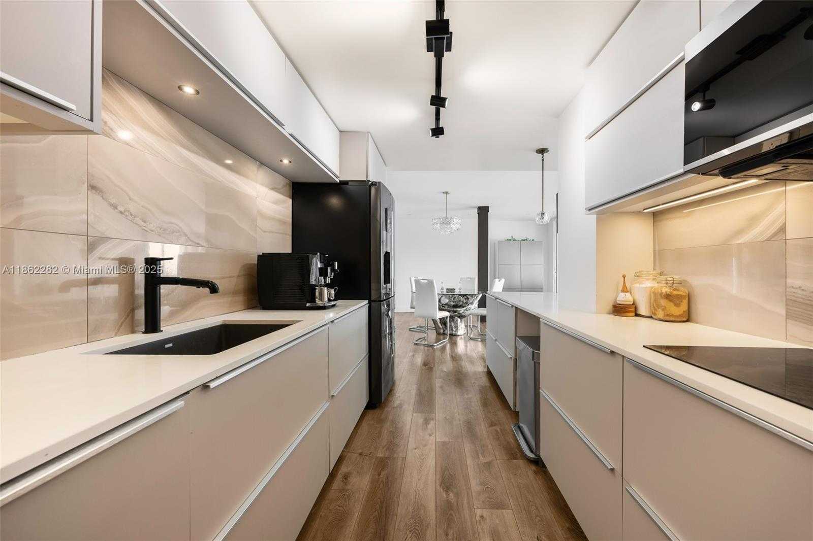 Small Image of 2451 BRICKELL AVE #21D, Miami Number 9