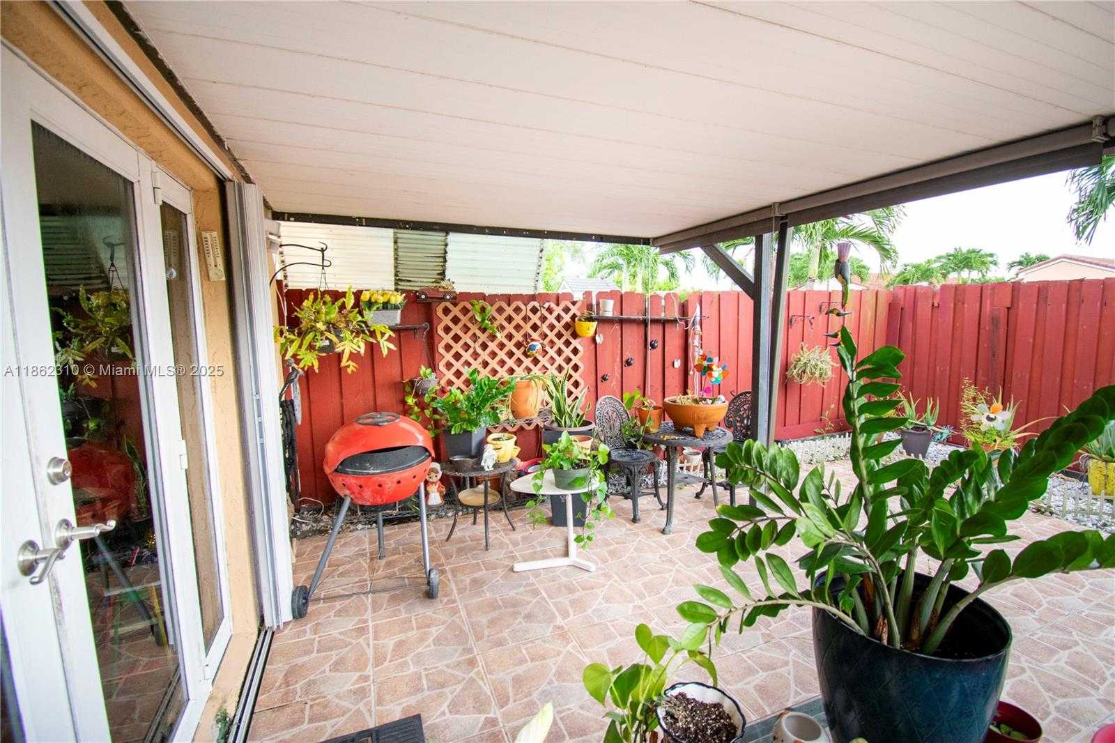Small Image of 17472 SOUTH WEST 140TH CT, Miami Number 19