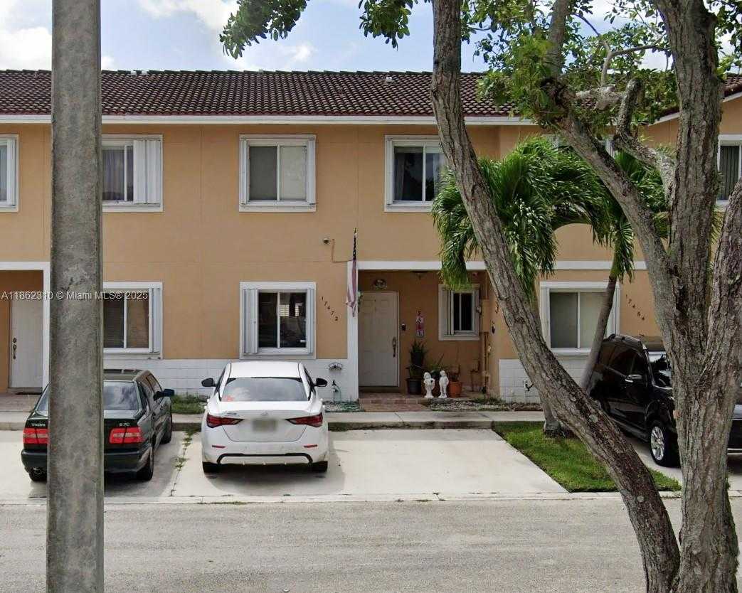 Small Image of 17472 SOUTH WEST 140TH CT, Miami Number 2
