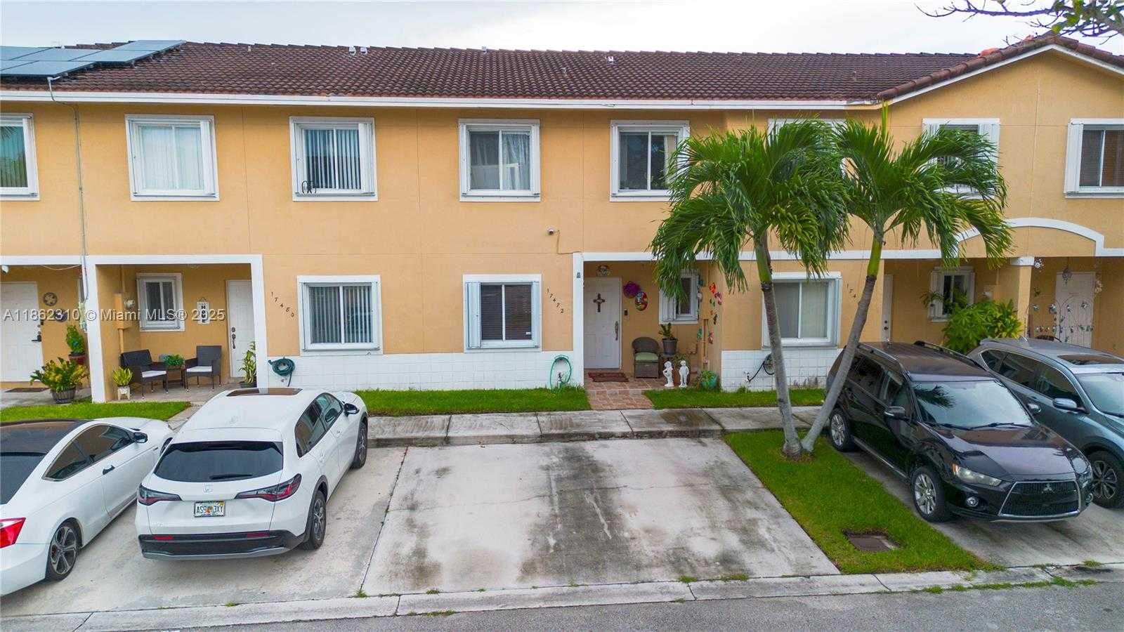 Small Image of 17472 SOUTH WEST 140TH CT, Miami Number 3