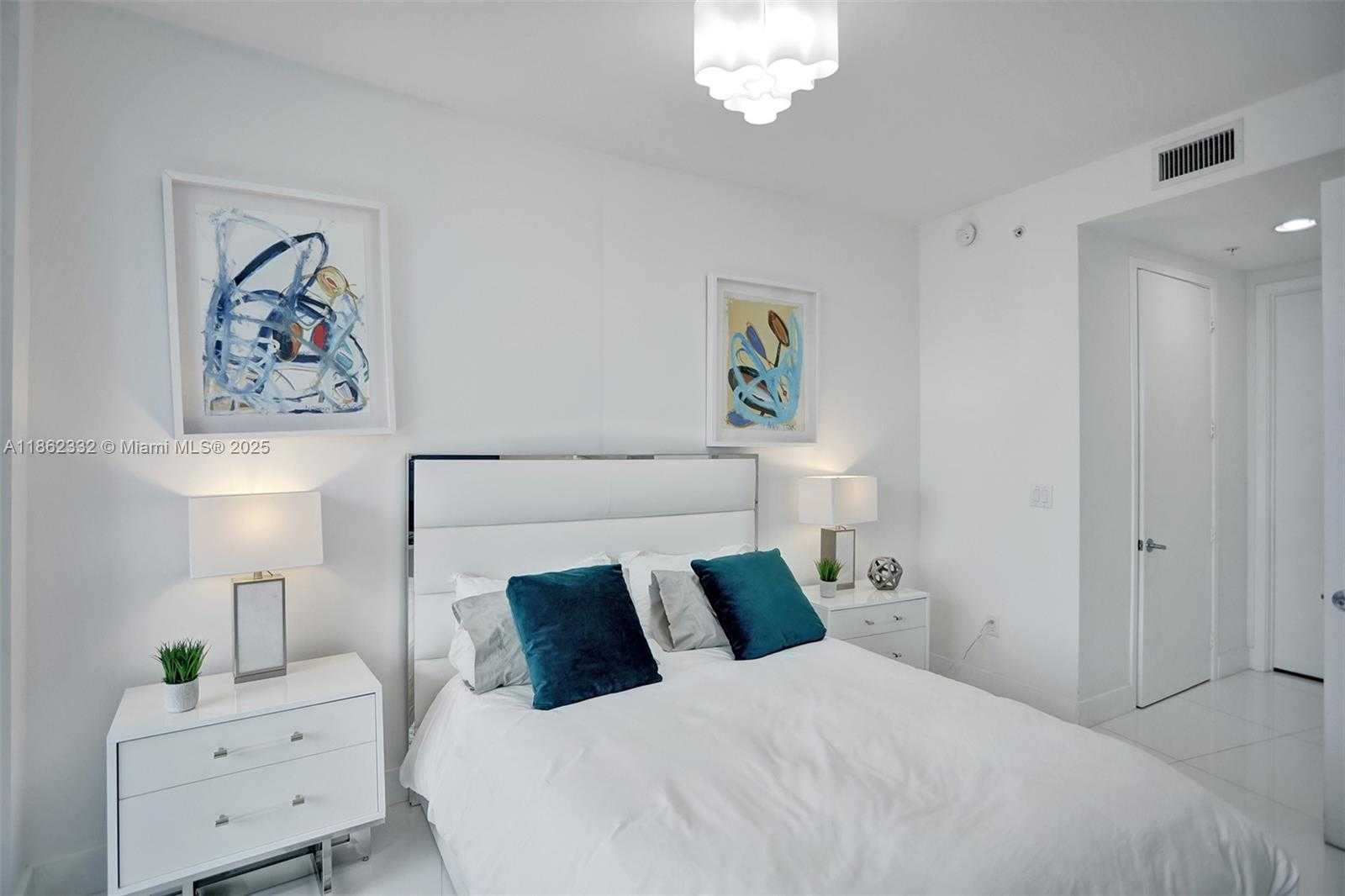 Small Image of 18201 COLLINS AVE #5508, Sunny Isles Beach Number 10