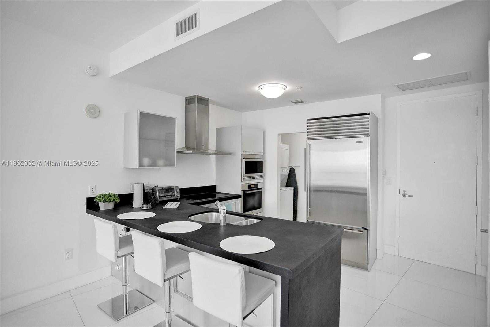 Small Image of 18201 COLLINS AVE #5508, Sunny Isles Beach Number 31
