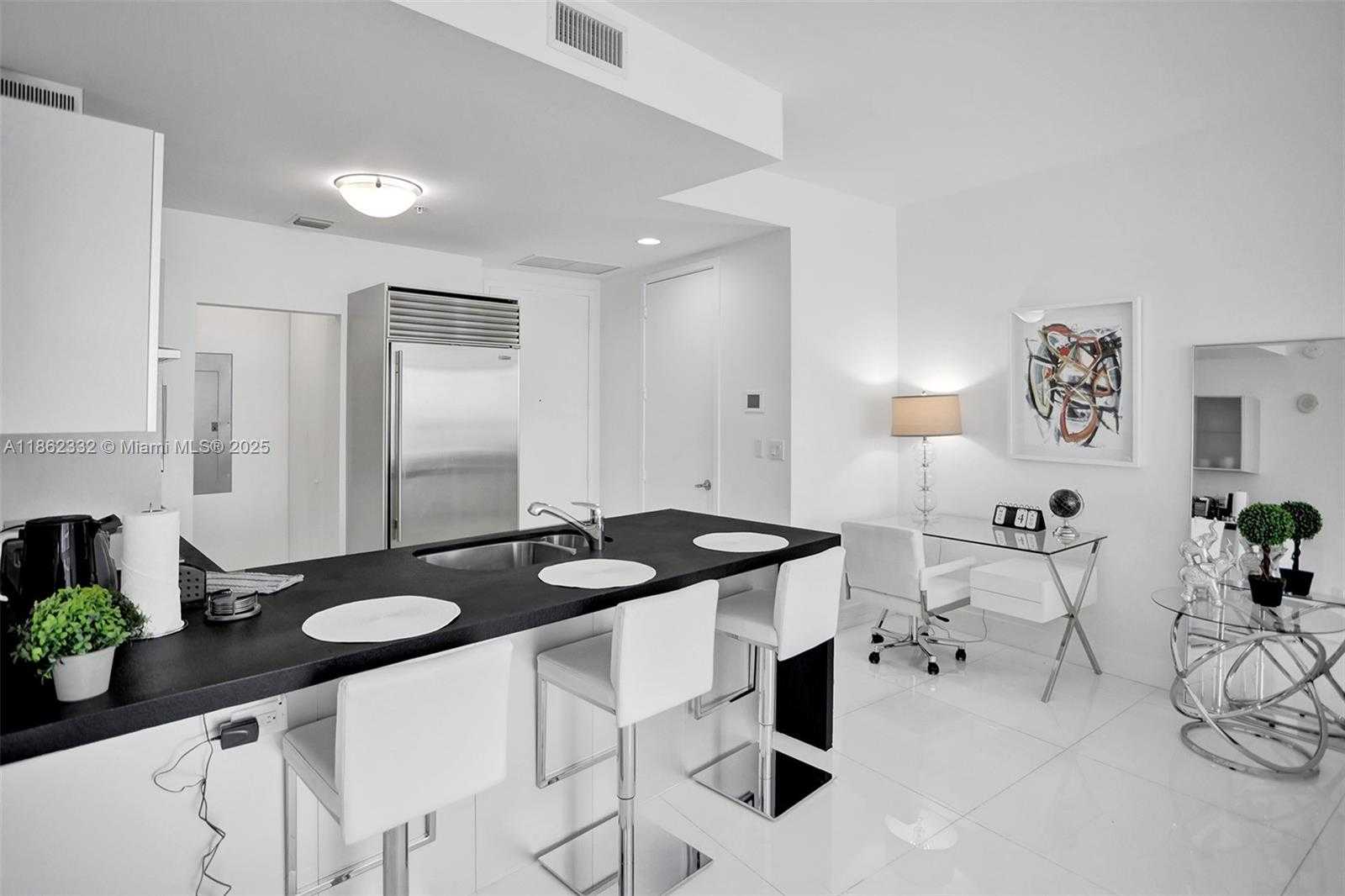 Small Image of 18201 COLLINS AVE #5508, Sunny Isles Beach Number 32