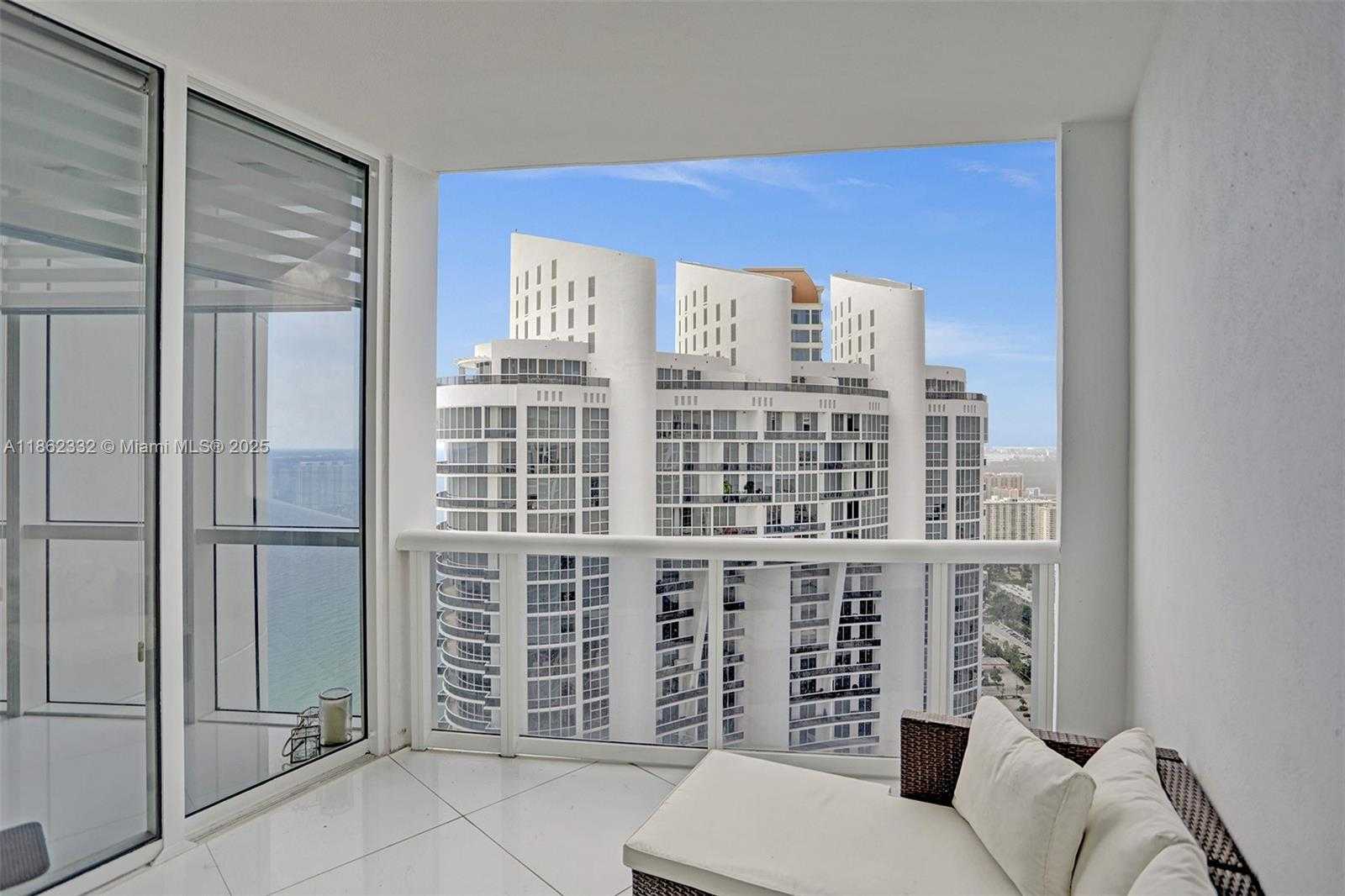 Small Image of 18201 COLLINS AVE #5508, Sunny Isles Beach Number 54
