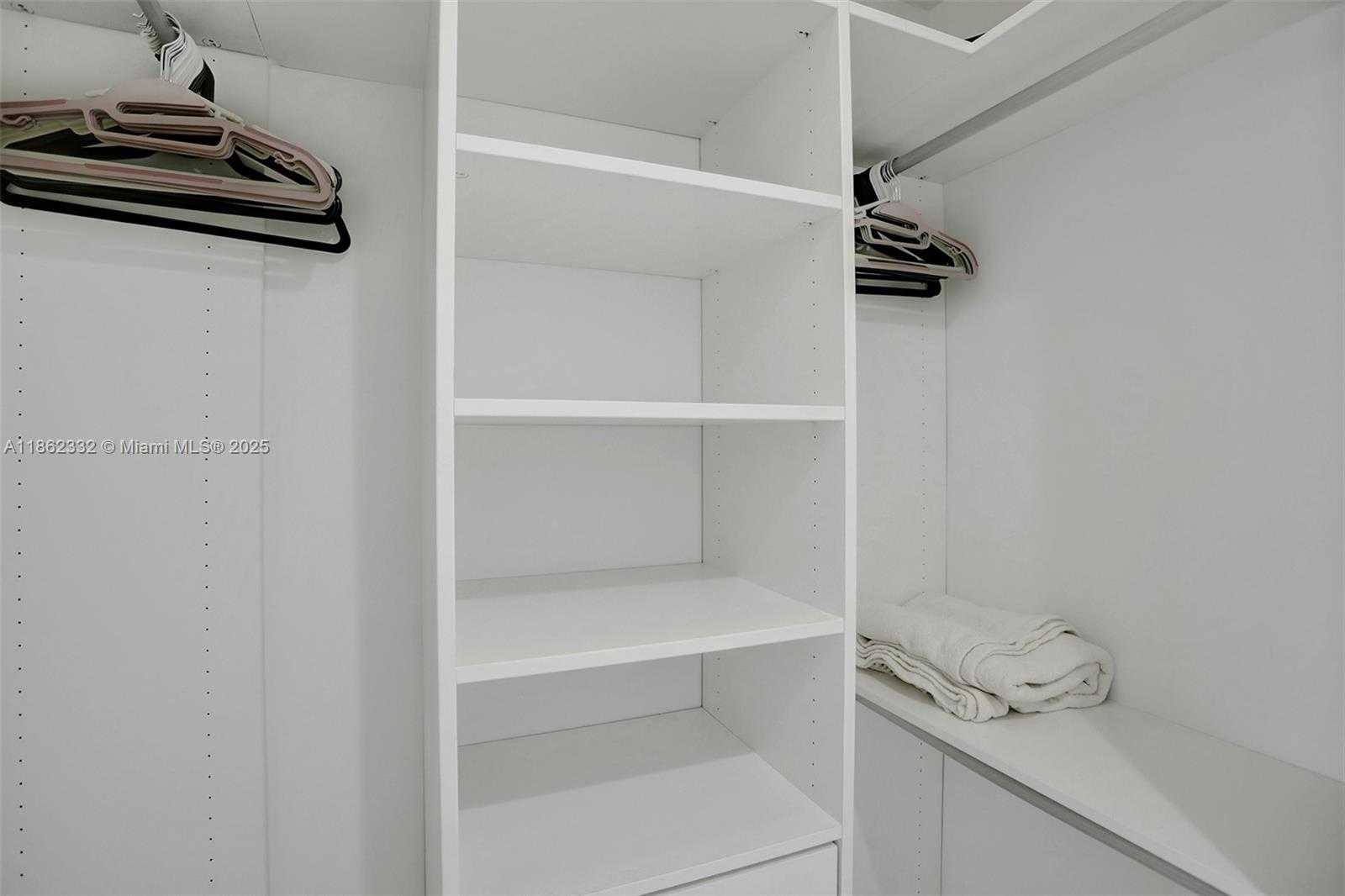 Small Image of 18201 COLLINS AVE #5508, Sunny Isles Beach Number 56