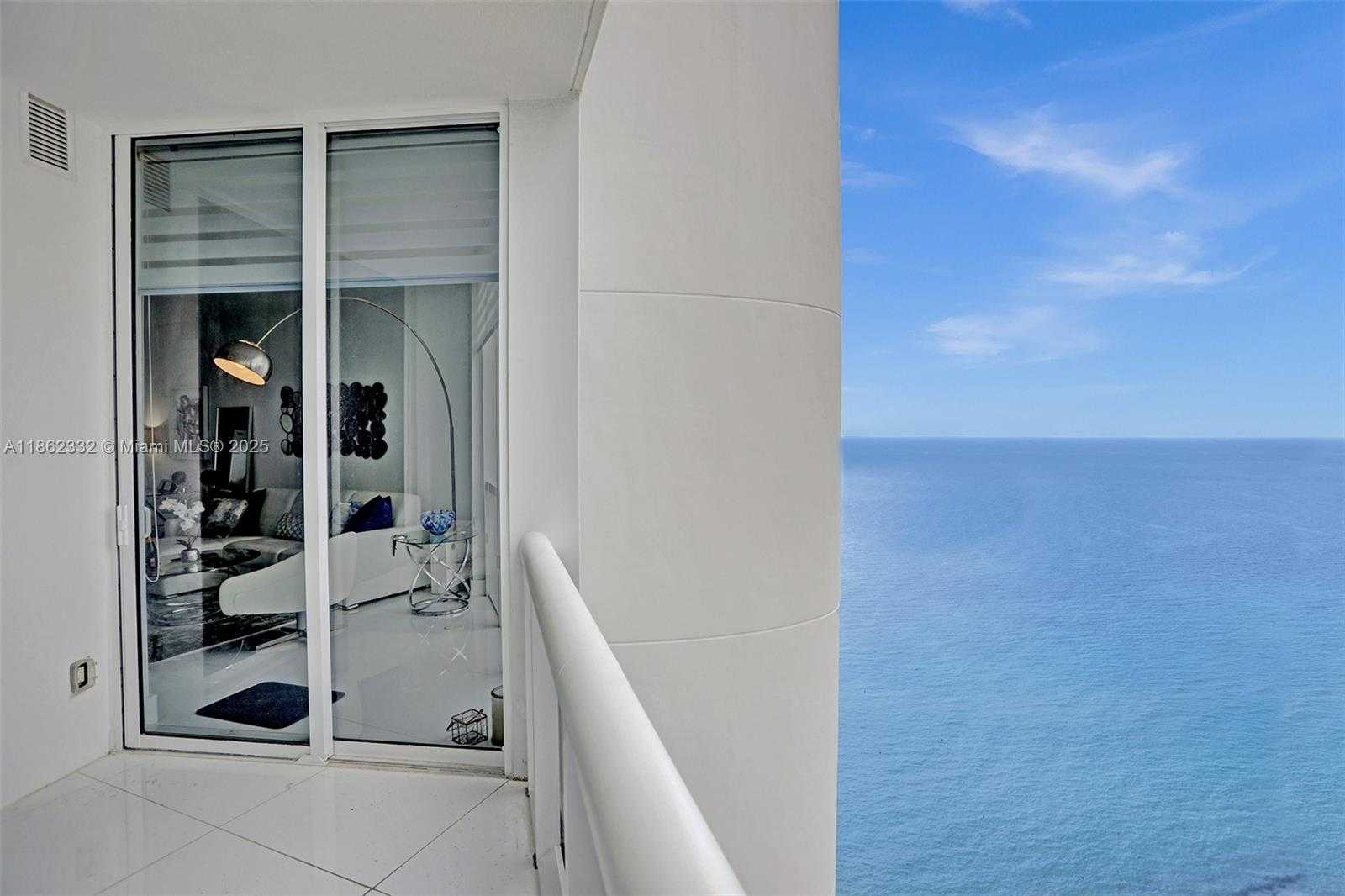 Small Image of 18201 COLLINS AVE #5508, Sunny Isles Beach Number 6