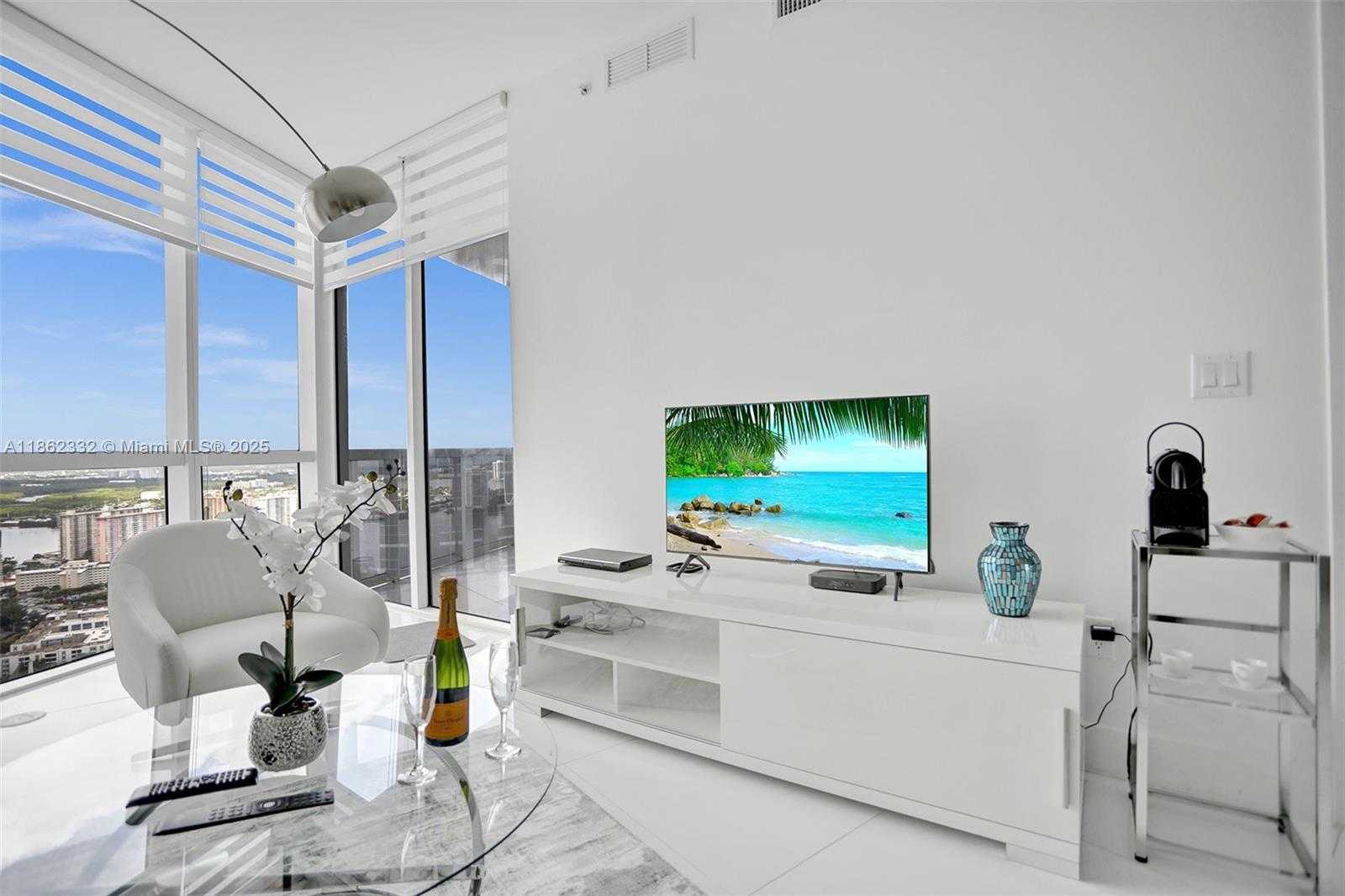 Small Image of 18201 COLLINS AVE #5508, Sunny Isles Beach Number 64
