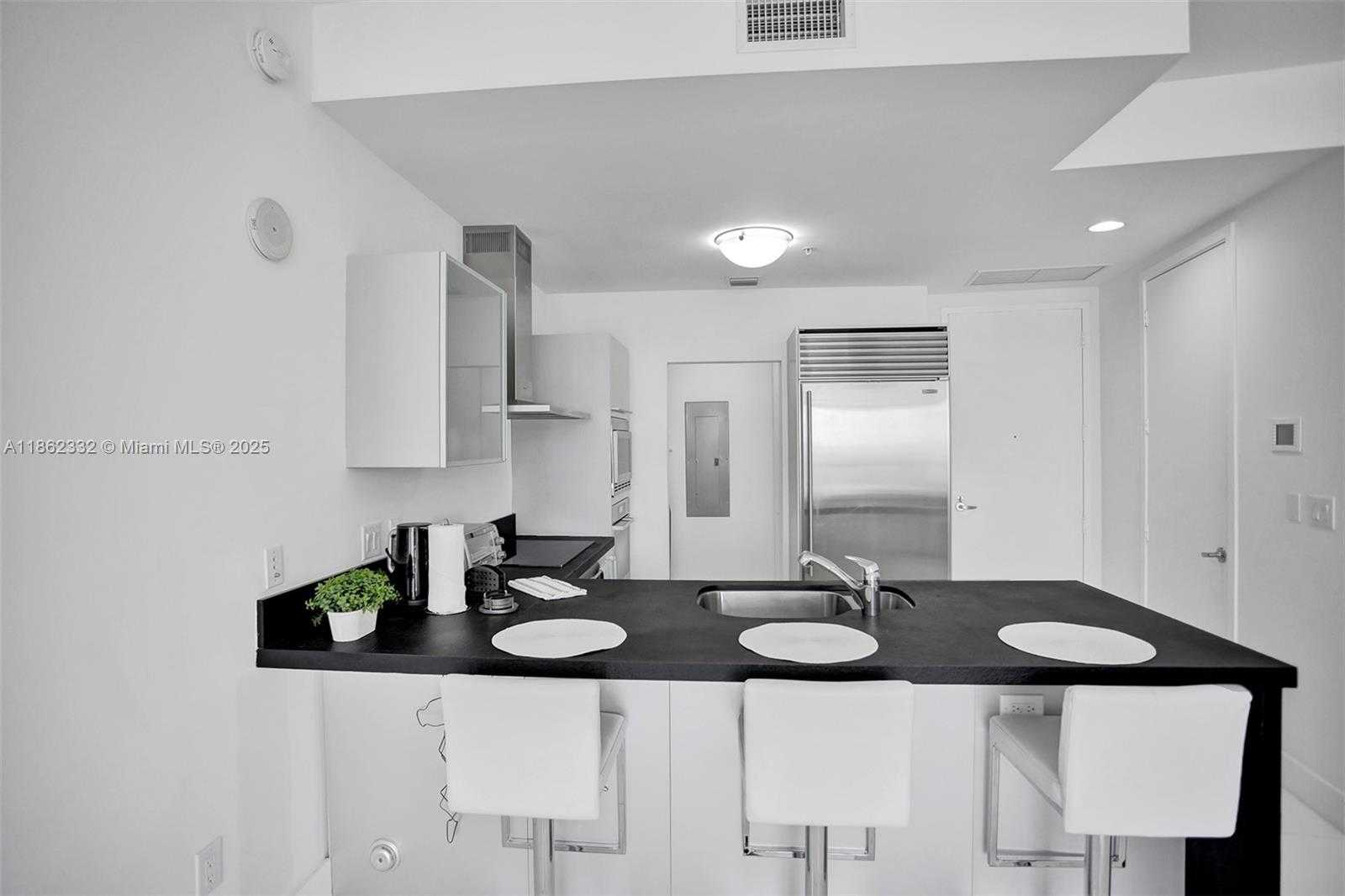 Small Image of 18201 COLLINS AVE #5508, Sunny Isles Beach Number 8