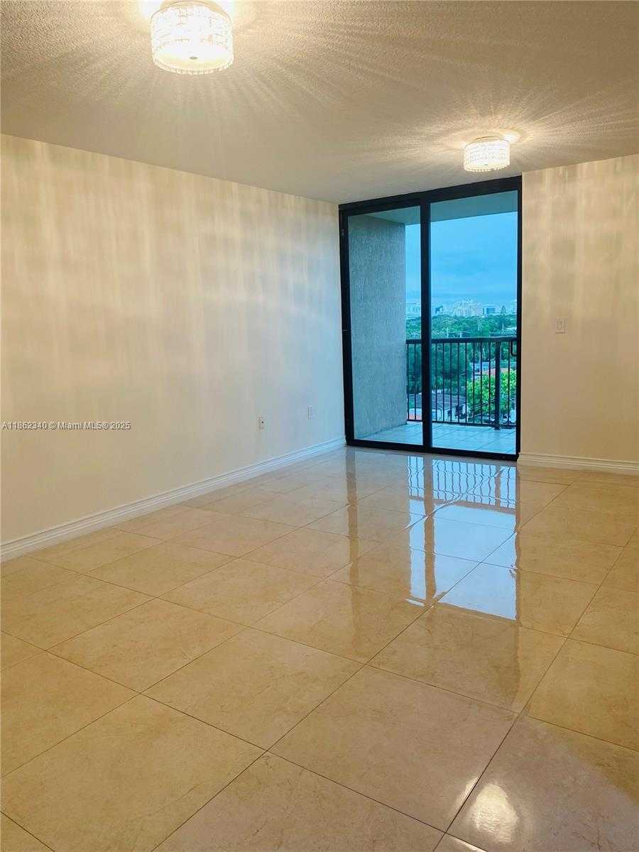 Small Image of 1690 SOUTH WEST 27TH AVE #704, Miami Number 5