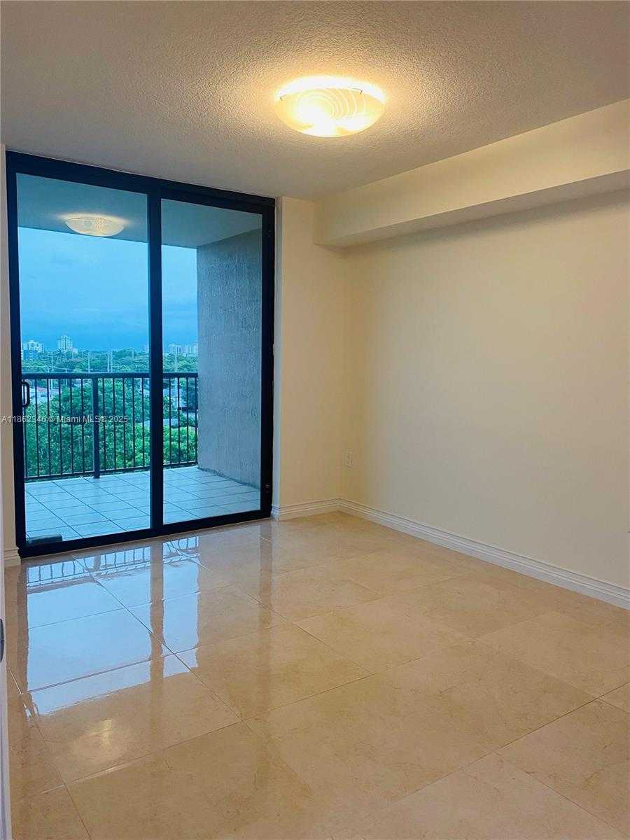 Small Image of 1690 SOUTH WEST 27TH AVE #704, Miami Number 9