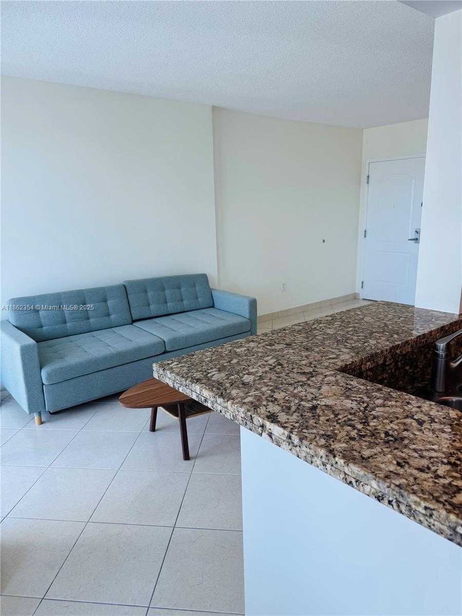 Small Image of 110 WASHINGTON AVE #1513, Miami Beach Number 12