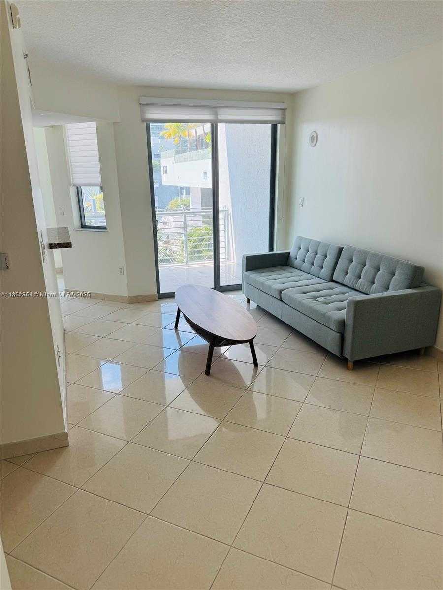 Small Image of 110 WASHINGTON AVE #1513, Miami Beach Number 2