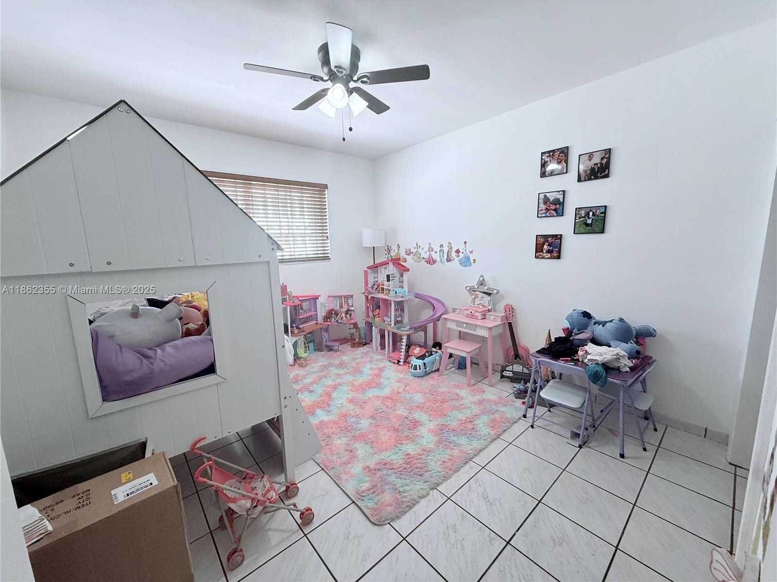 Small Image of 6580 SANTONA ST #A31, Coral Gables Number 5