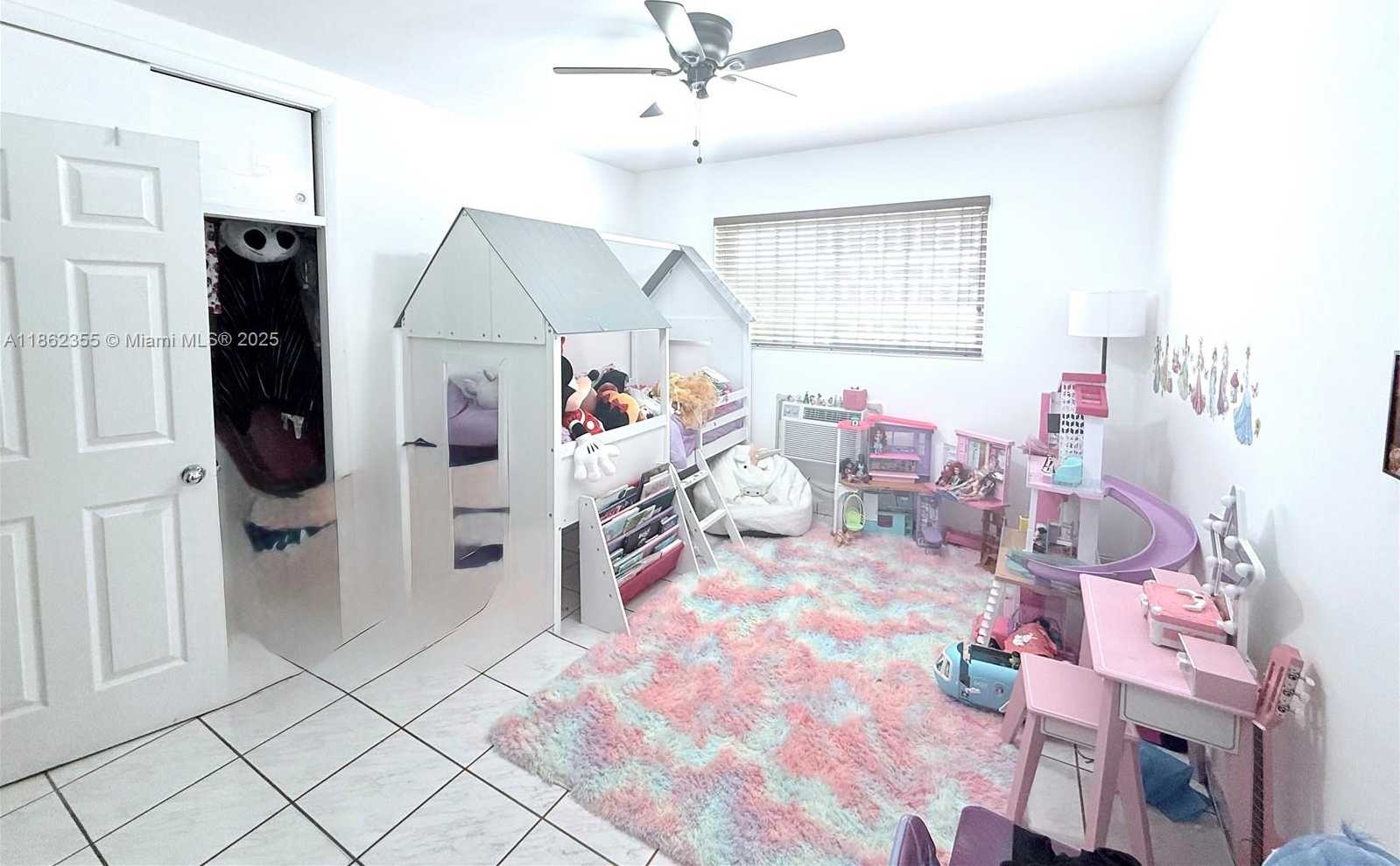 Small Image of 6580 SANTONA ST #A31, Coral Gables Number 6