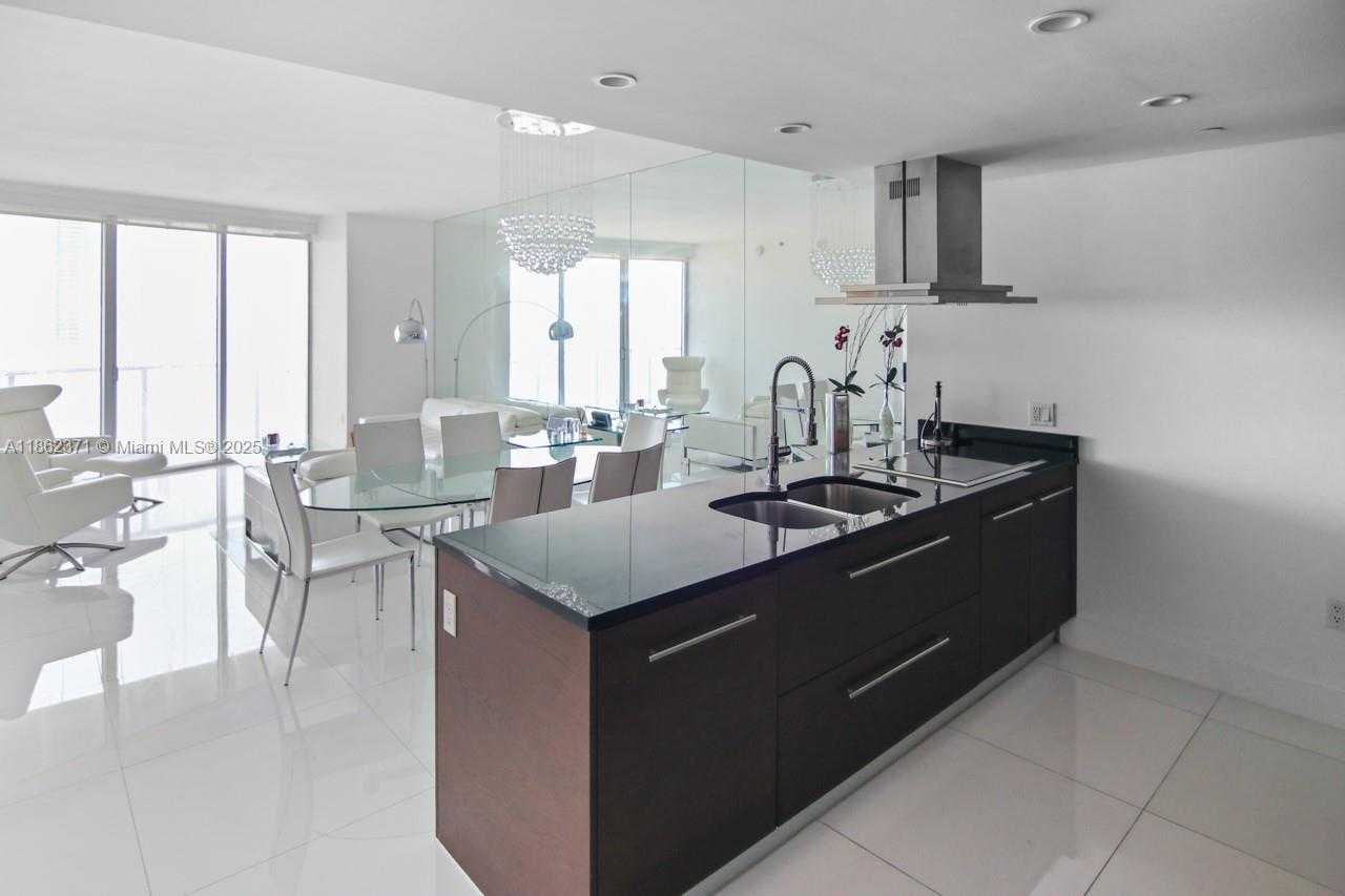 Small Image of 495 BRICKELL AVE #5609, Miami Number 13