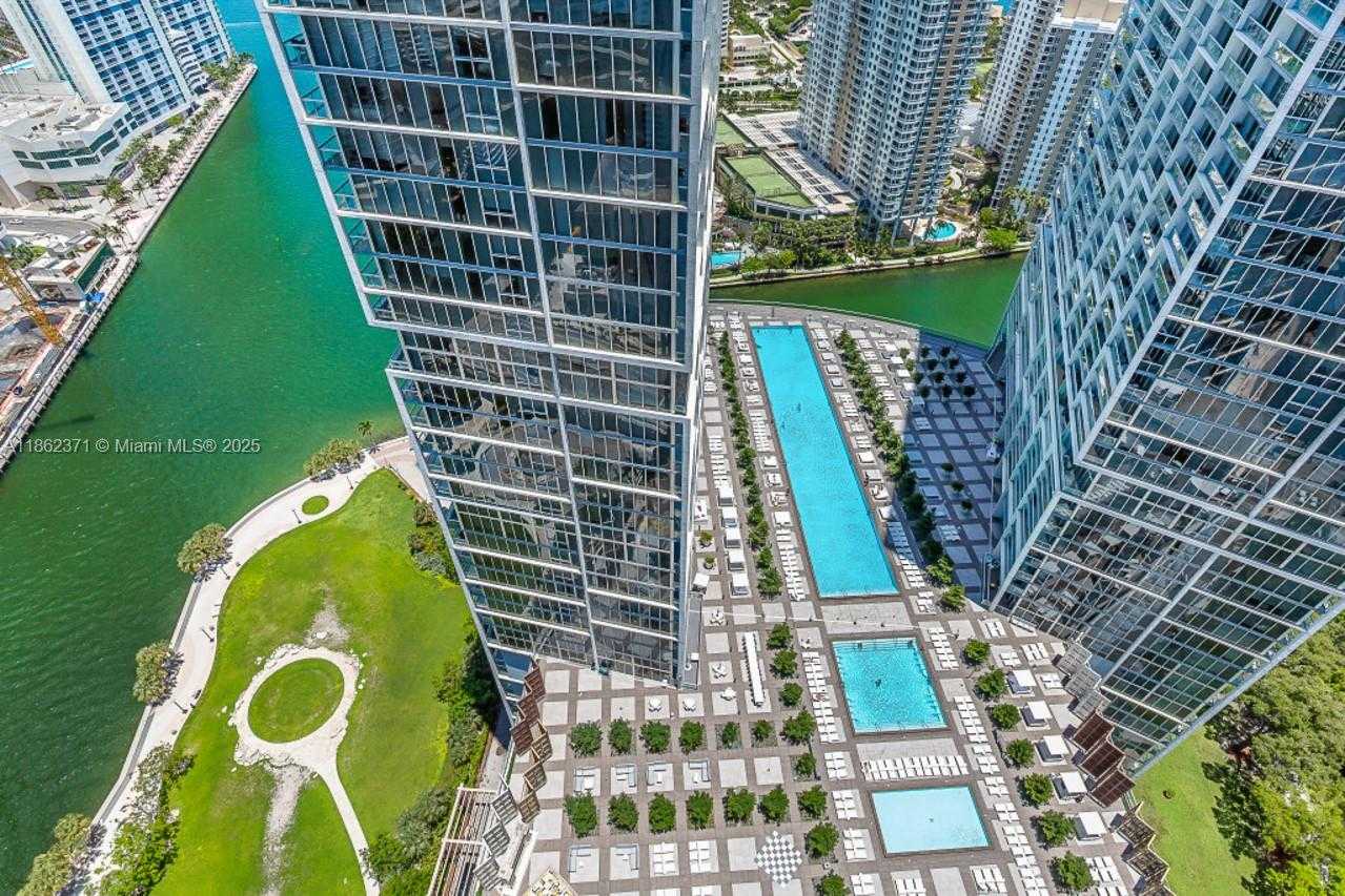 Small Image of 495 BRICKELL AVE #5609, Miami Number 23