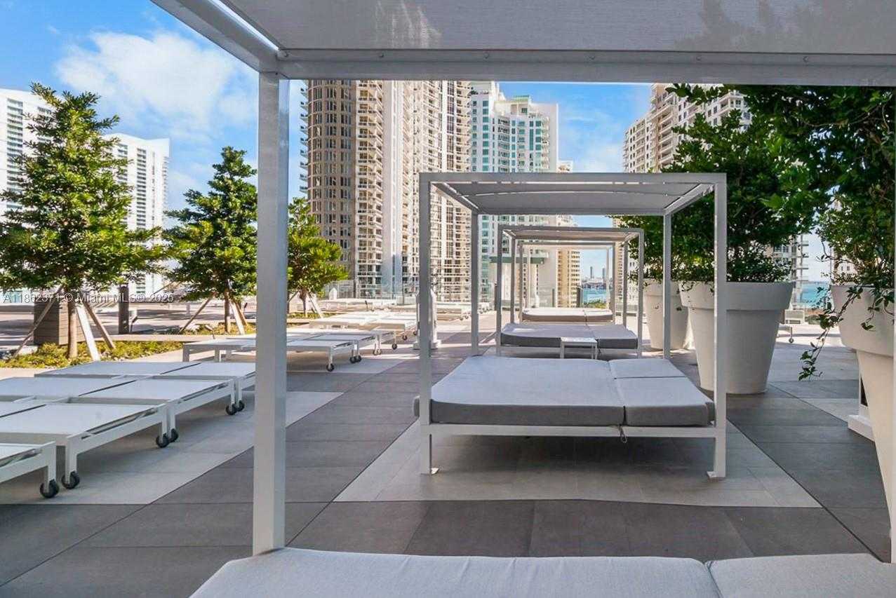 Small Image of 495 BRICKELL AVE #5609, Miami Number 27