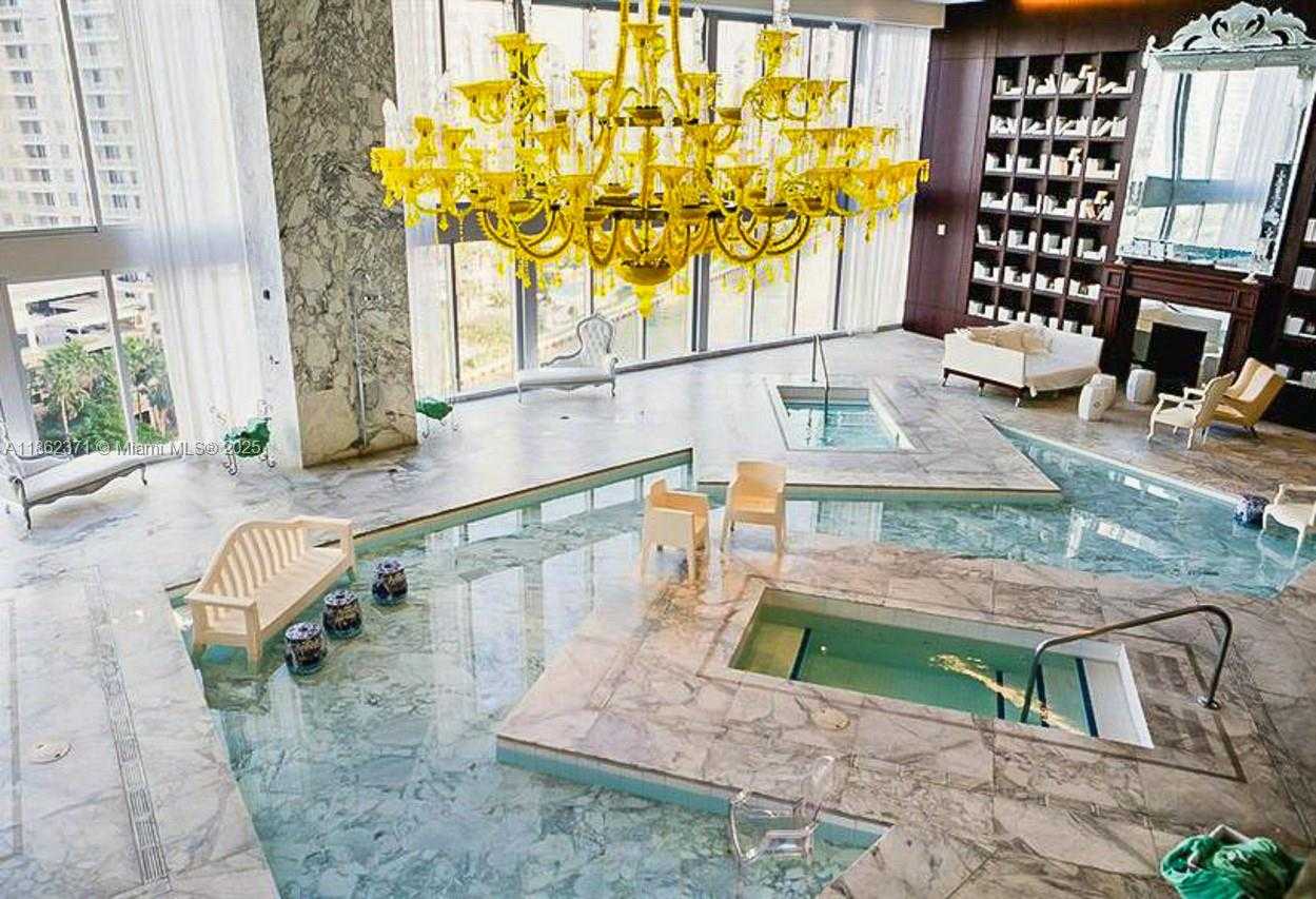 Small Image of 495 BRICKELL AVE #5609, Miami Number 32