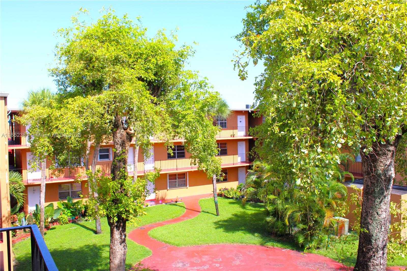 Small Image of 1280 WEST 54TH ST #308B, Hialeah Number 41