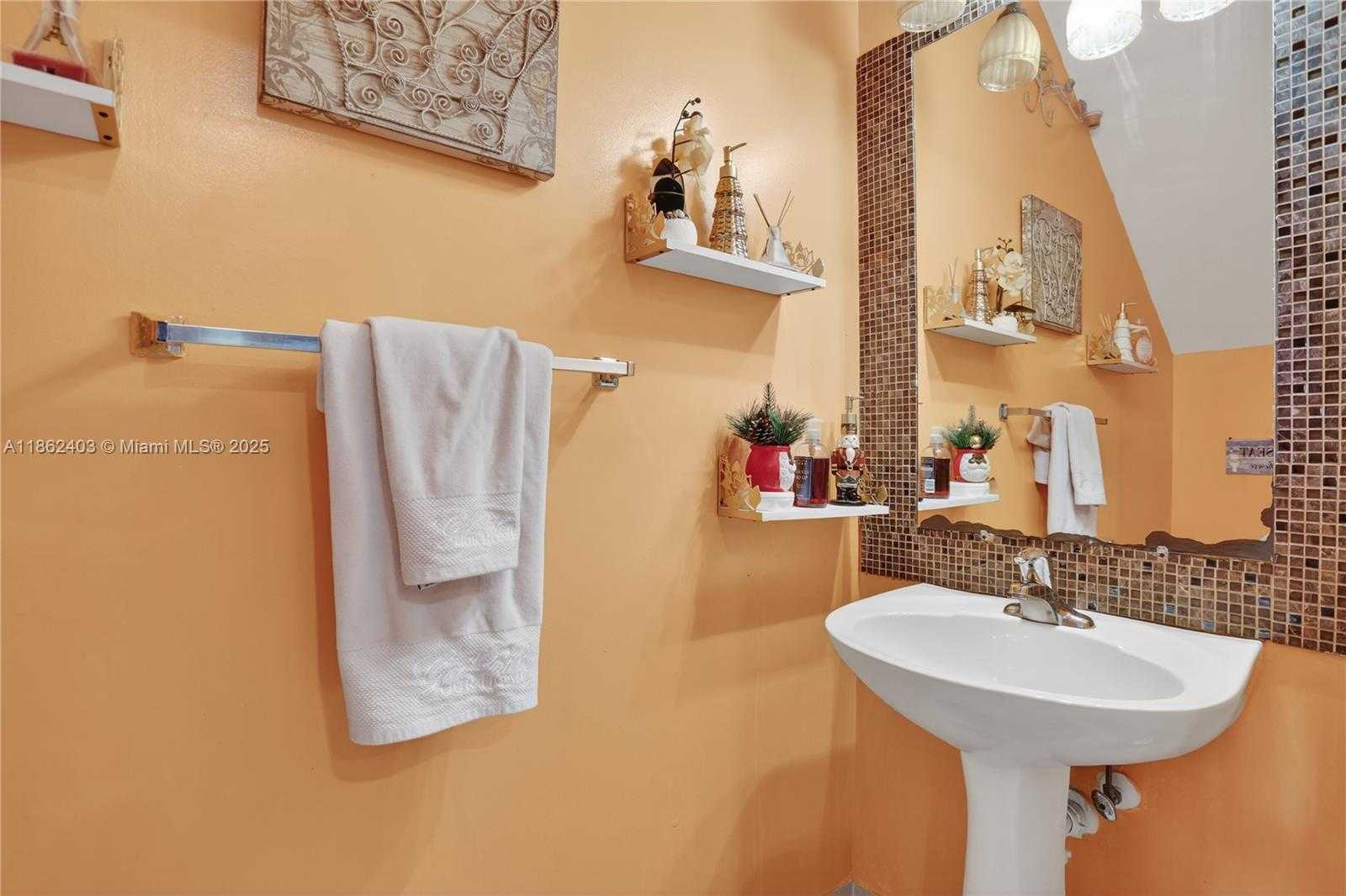 Small Image of 3445 NORTH WEST 14TH CT, Lauderhill Number 10