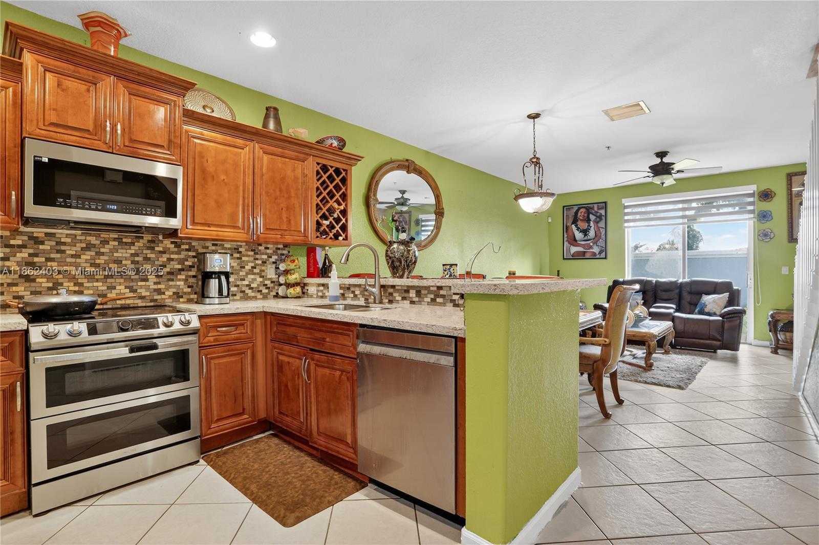 Small Image of 3445 NORTH WEST 14TH CT, Lauderhill Number 6