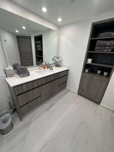 Small Image of 19500 TURNBERRY WAY #12A, Aventura Number 25