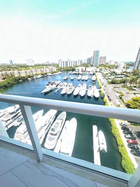 Small Image of 19500 TURNBERRY WAY #12A, Aventura Number 37