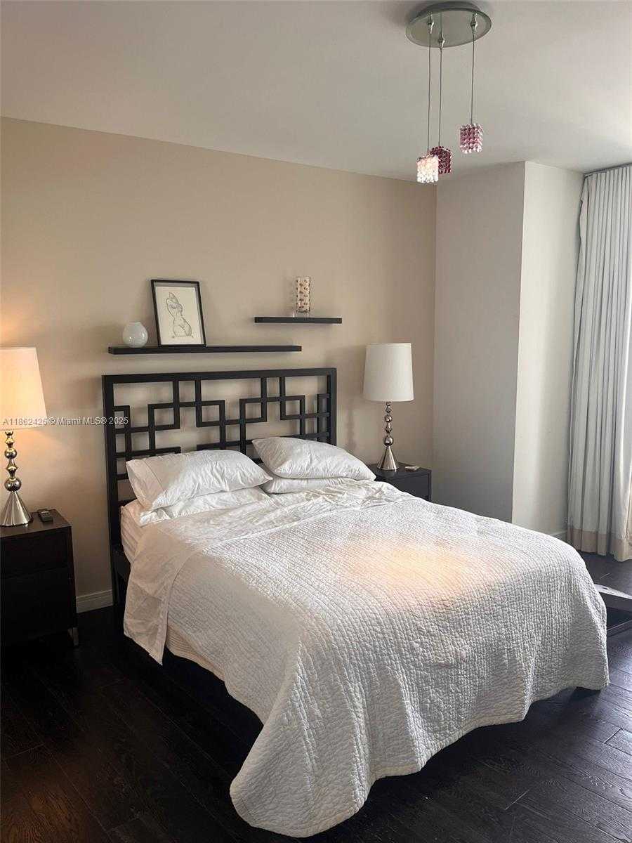 Small Image of 901 BRICKELL KEY BLVD #2701, Miami Number 12