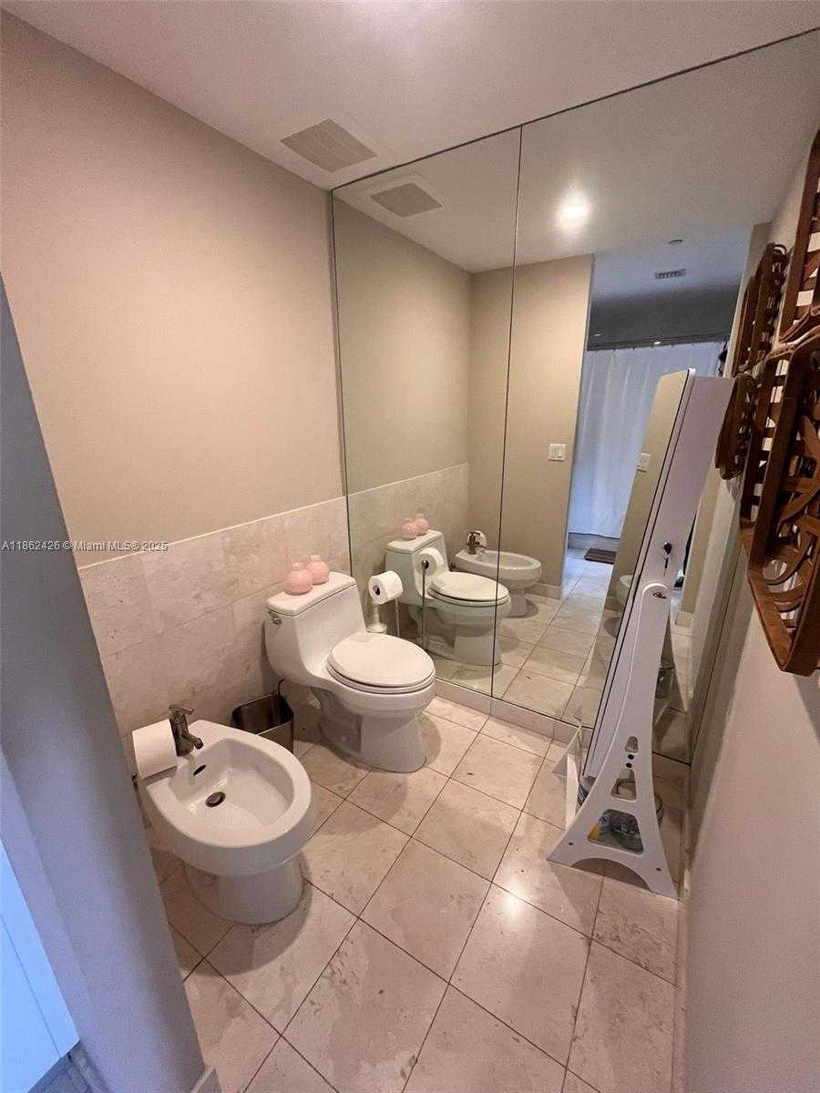 Small Image of 901 BRICKELL KEY BLVD #2701, Miami Number 16