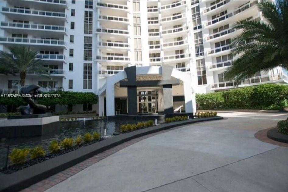 Small Image of 901 BRICKELL KEY BLVD #2701, Miami Number 19