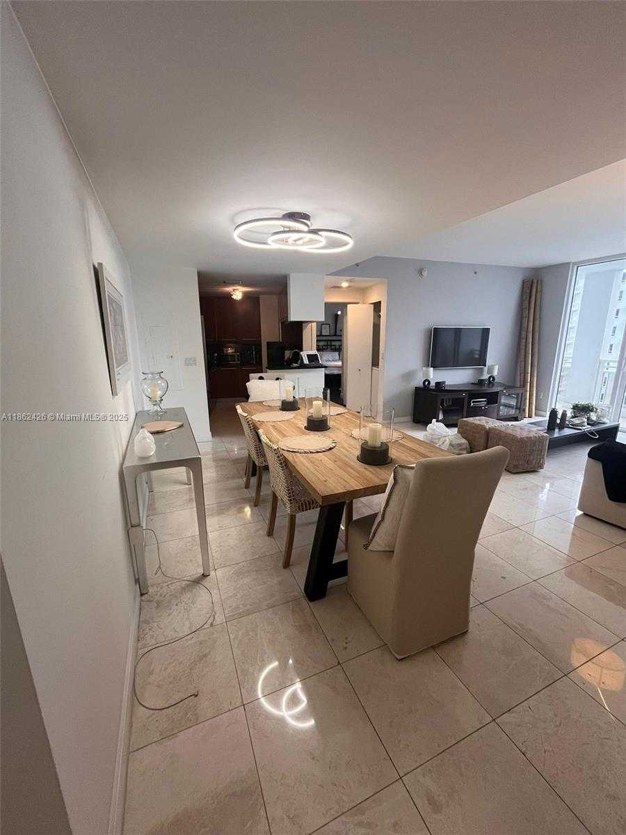Small Image of 901 BRICKELL KEY BLVD #2701, Miami Number 4