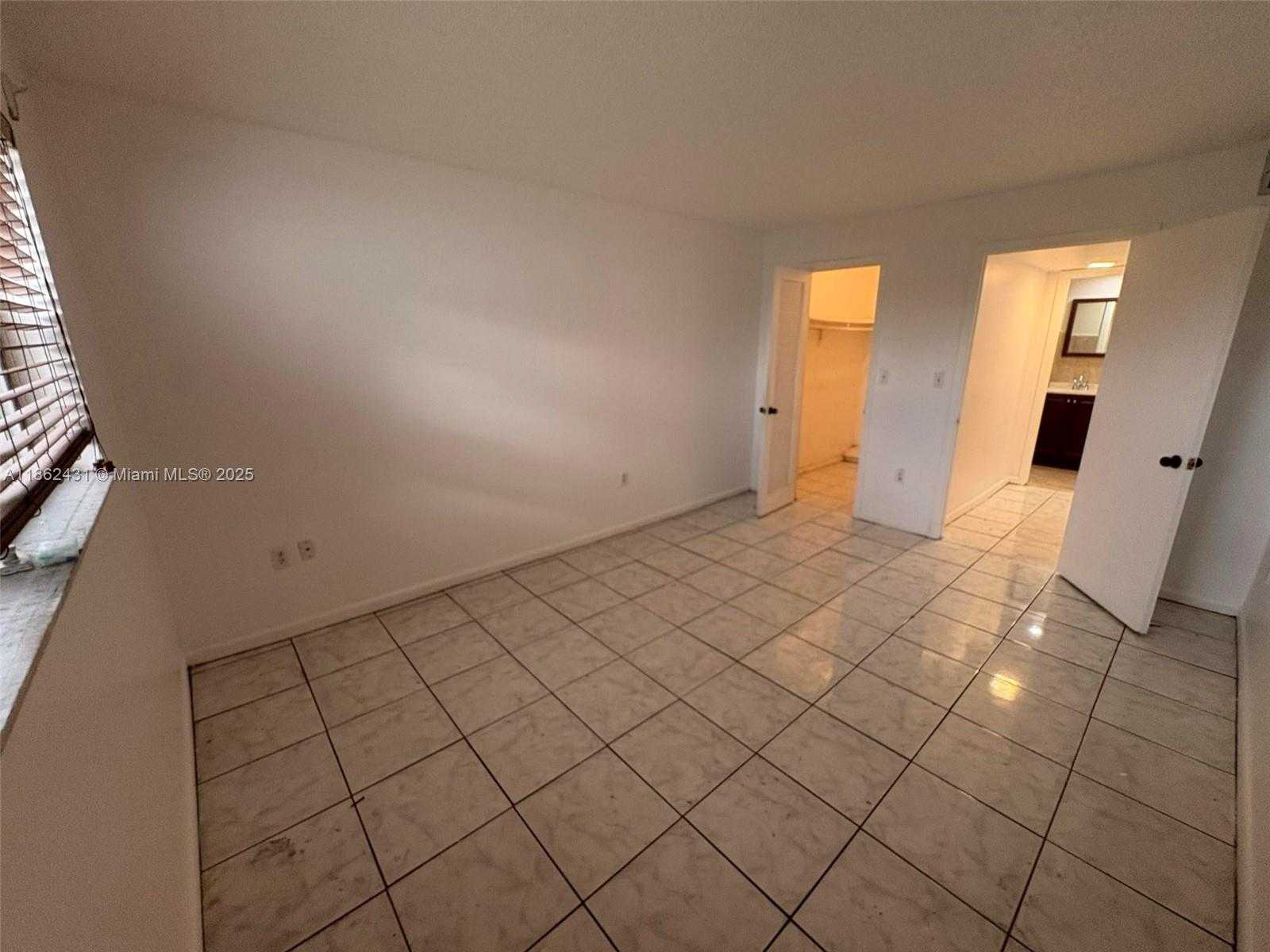 Small Image of 8135 SUNRISE LAKES BLVD #208, Sunrise Number 9