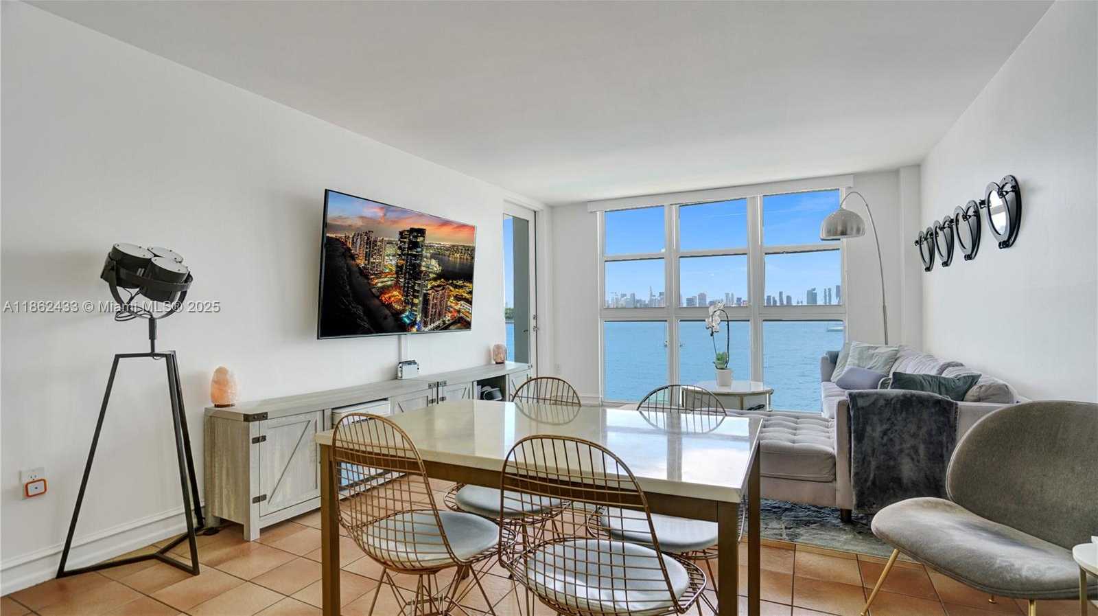 Small Image of 1228 WEST AVE #201, Miami Beach Number 12