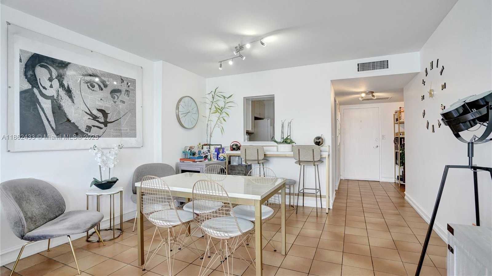 Small Image of 1228 WEST AVE #201, Miami Beach Number 14