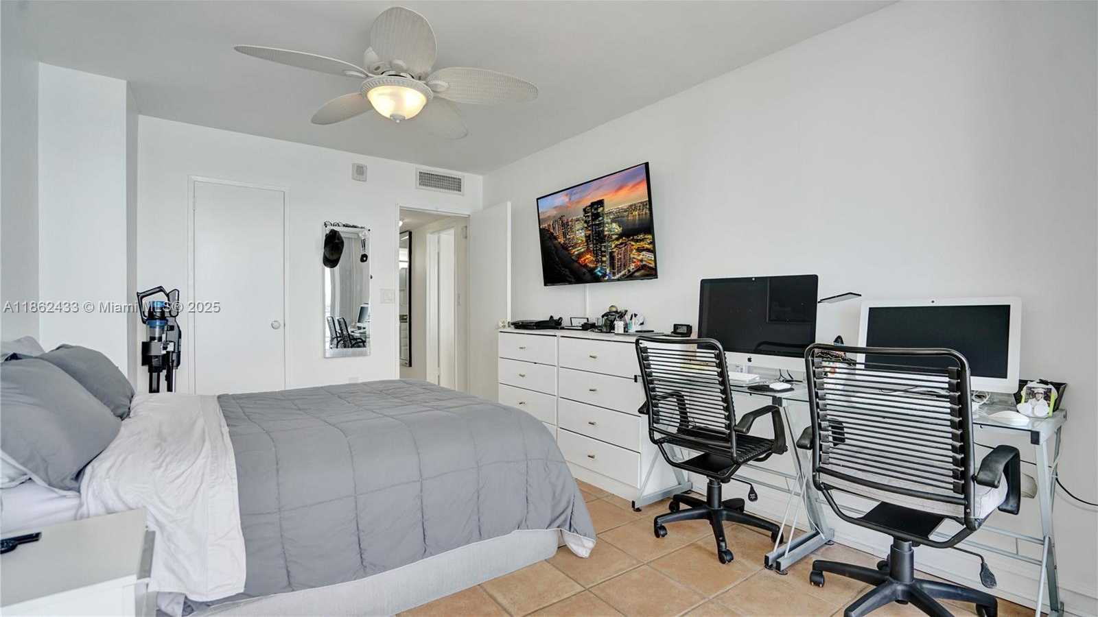 Small Image of 1228 WEST AVE #201, Miami Beach Number 23