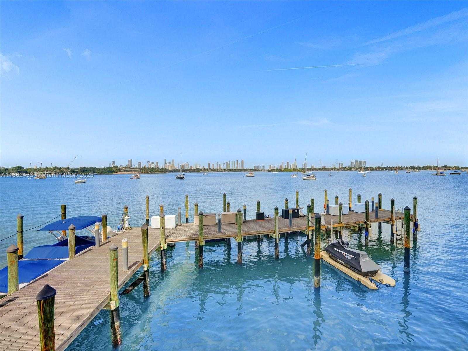 Small Image of 1228 WEST AVE #201, Miami Beach Number 6