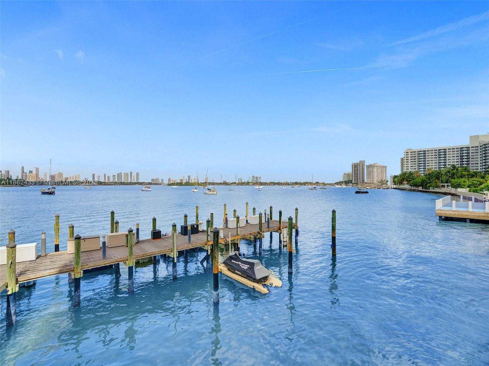 Small Image of 1228 WEST AVE #201, Miami Beach Number 7