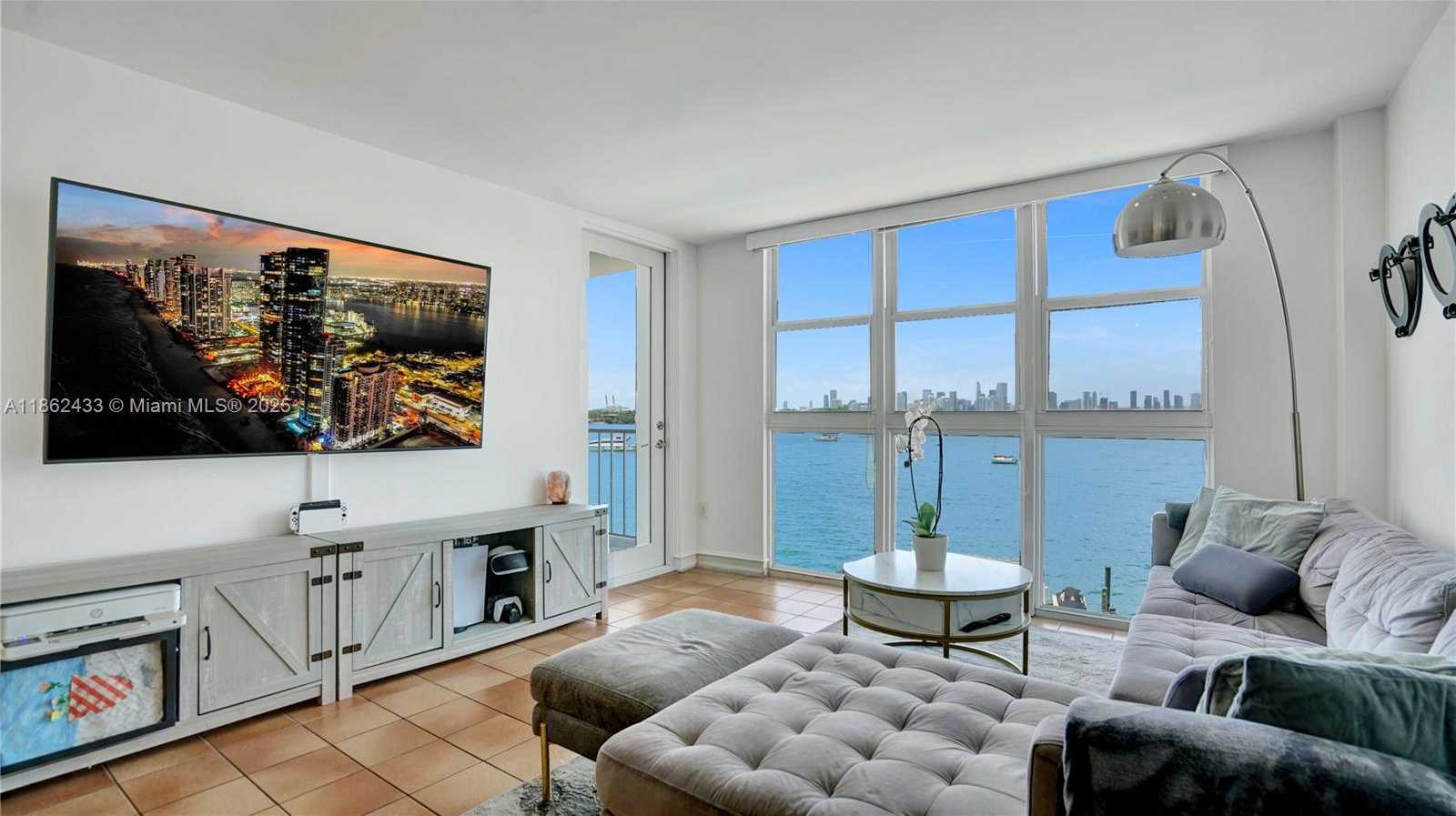 Small Image of 1228 WEST AVE #201, Miami Beach Number 8